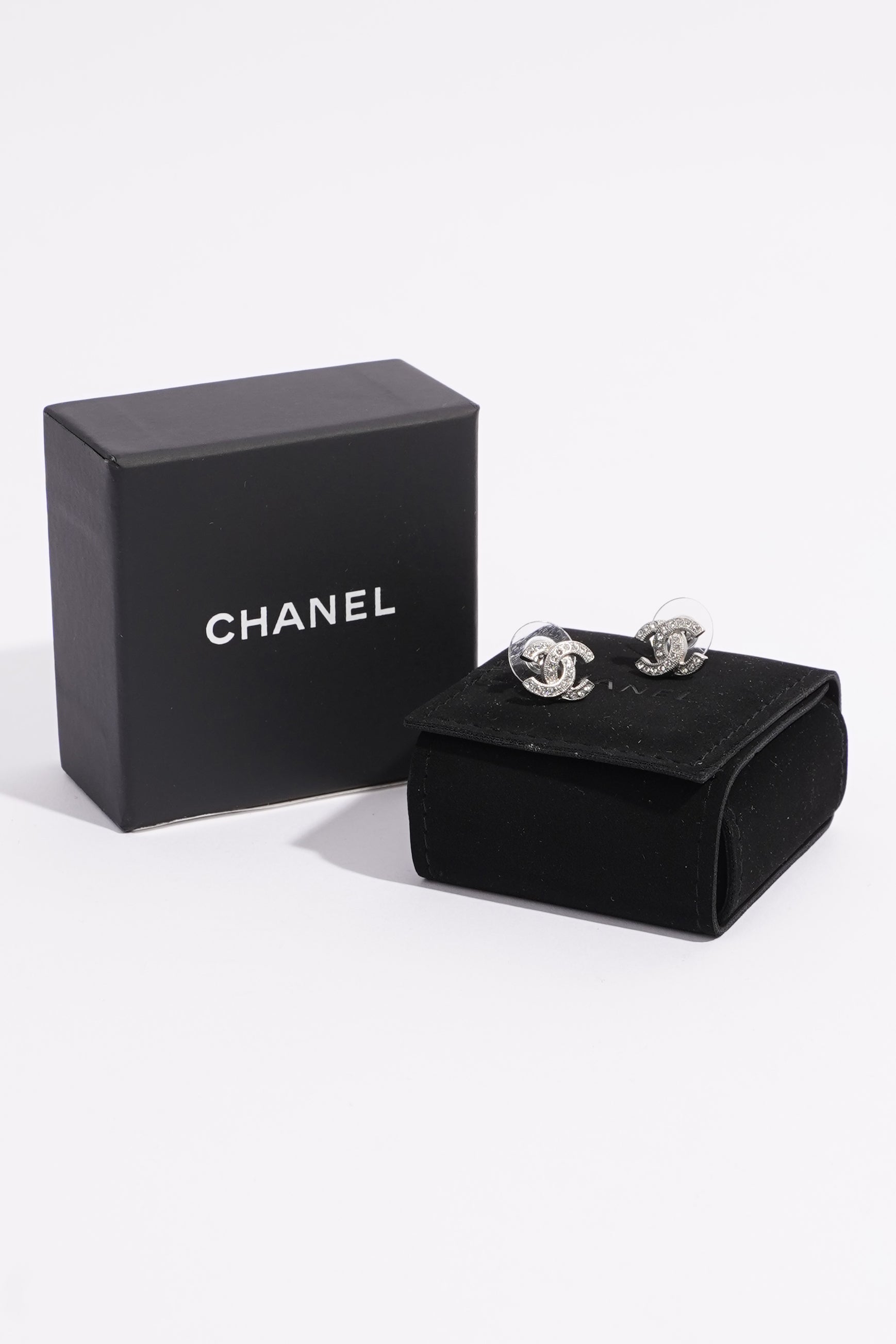 Chanel Womens CC Earrings Silver Finish Base Metal 2017