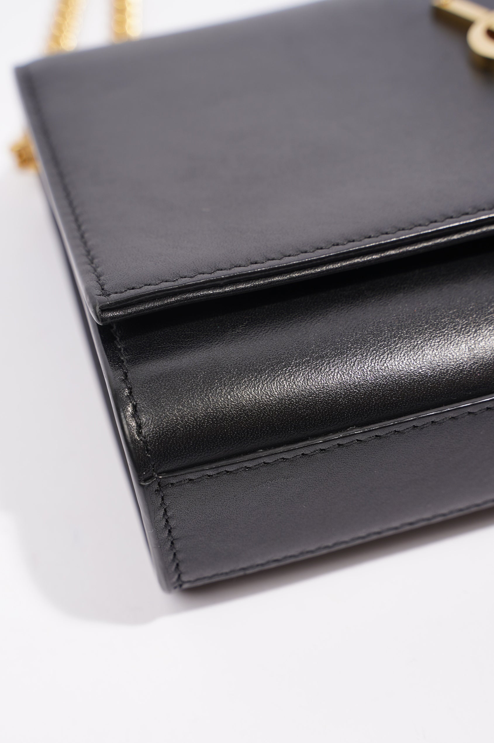 Saint Laurent Womens Kate Tassle Black / Gold Small