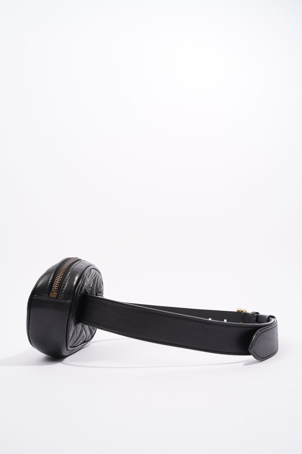 Gucci Womens Marmont Belt Bag Black / Gold 85