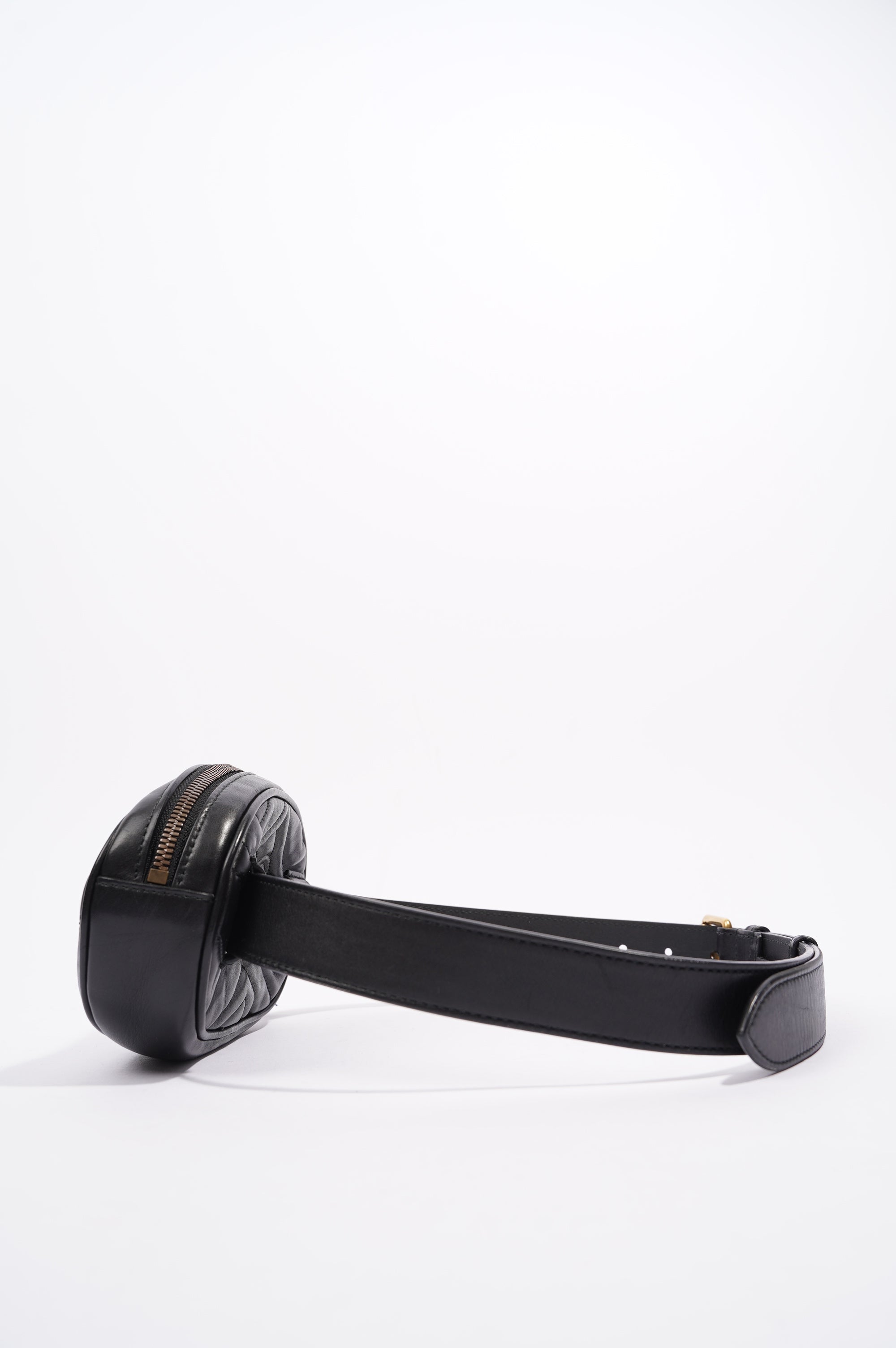 Gucci Womens Marmont Belt Bag Black / Gold 85