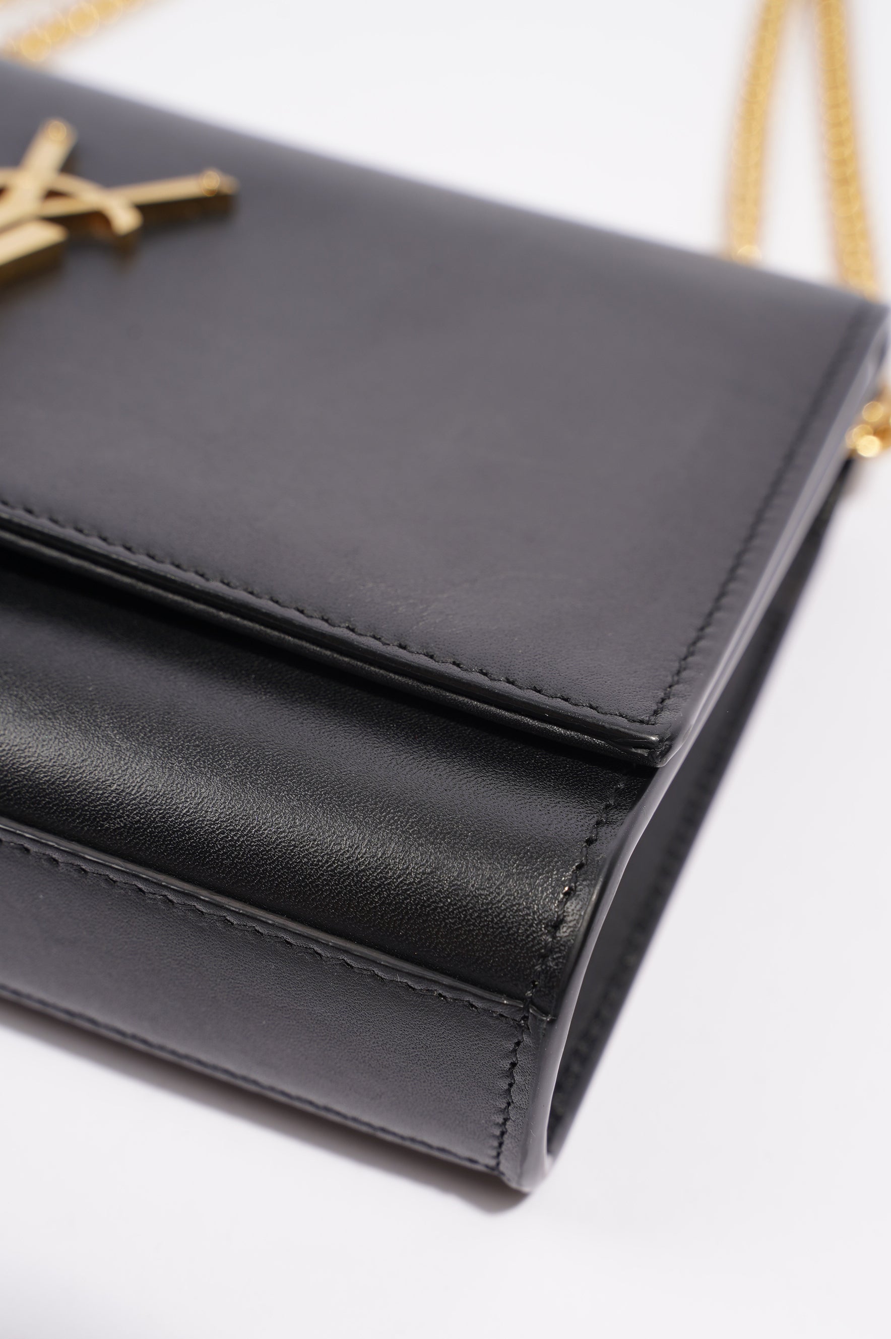 Saint Laurent Womens Kate Tassle Black / Gold Small