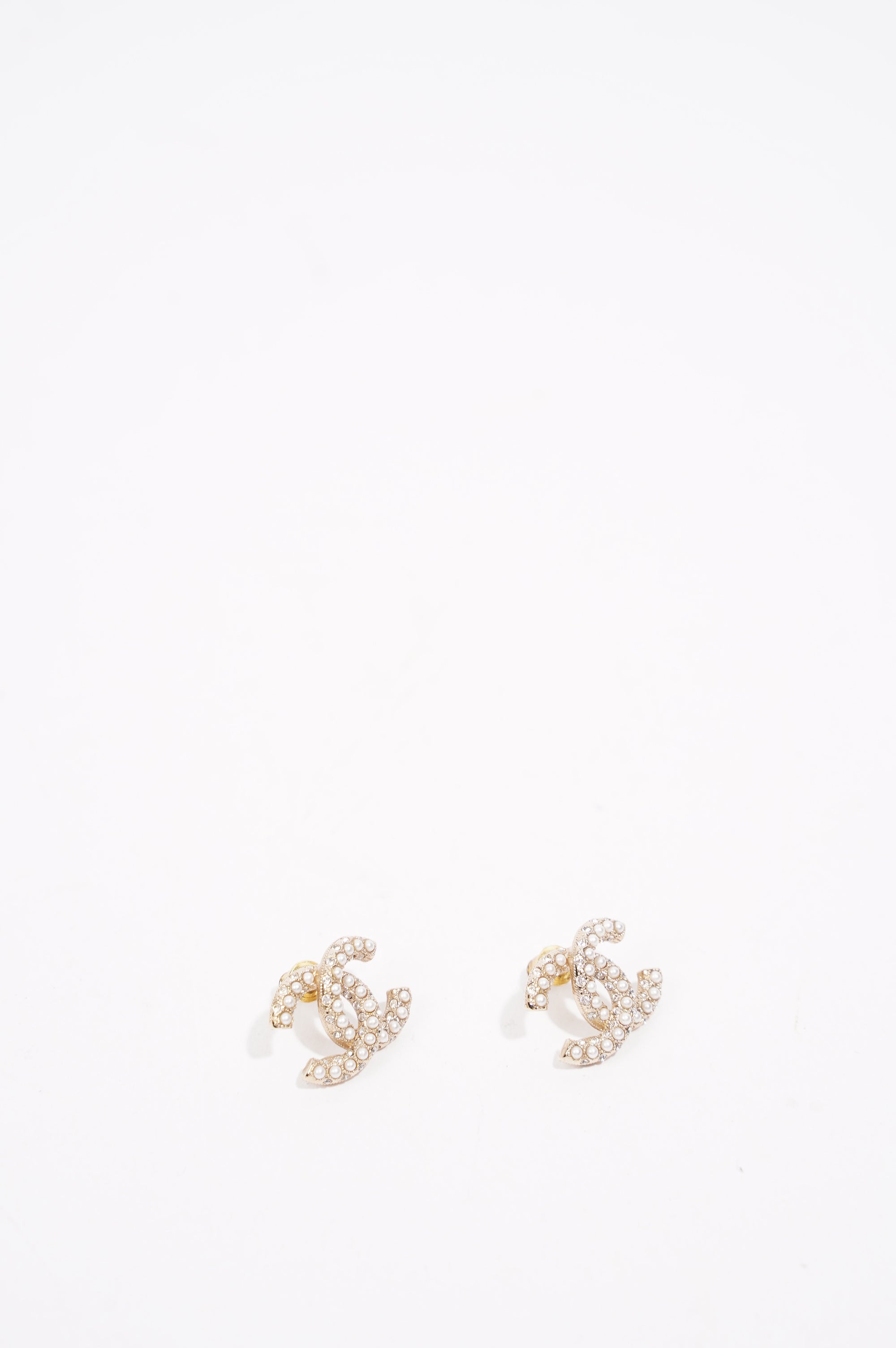 Chanel Womens CC Pearl and Crystals Earrings A21 Golden Finish
