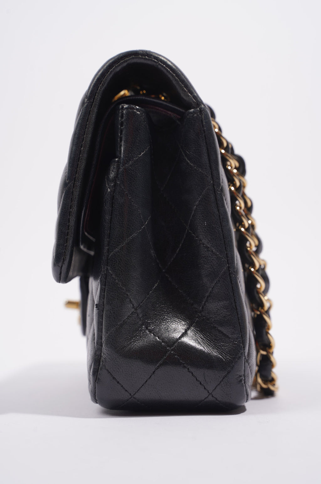 Chanel Womens Classic Lambskin Flap Black Medium