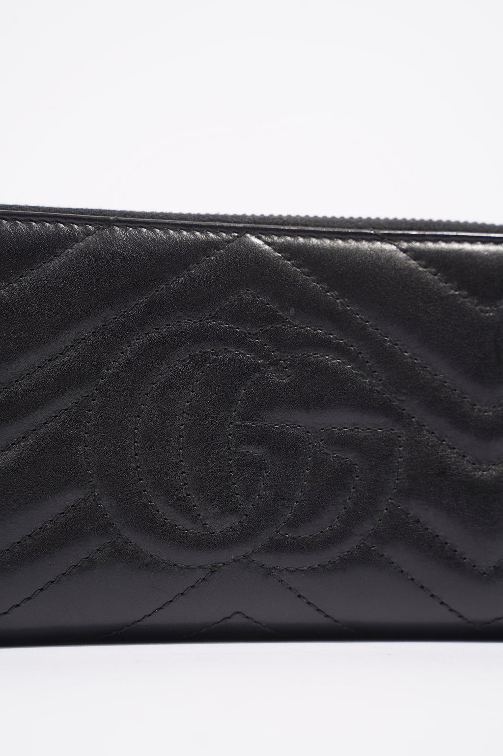 Gucci Womens Marmont Zip Around Wallet Black / Gold