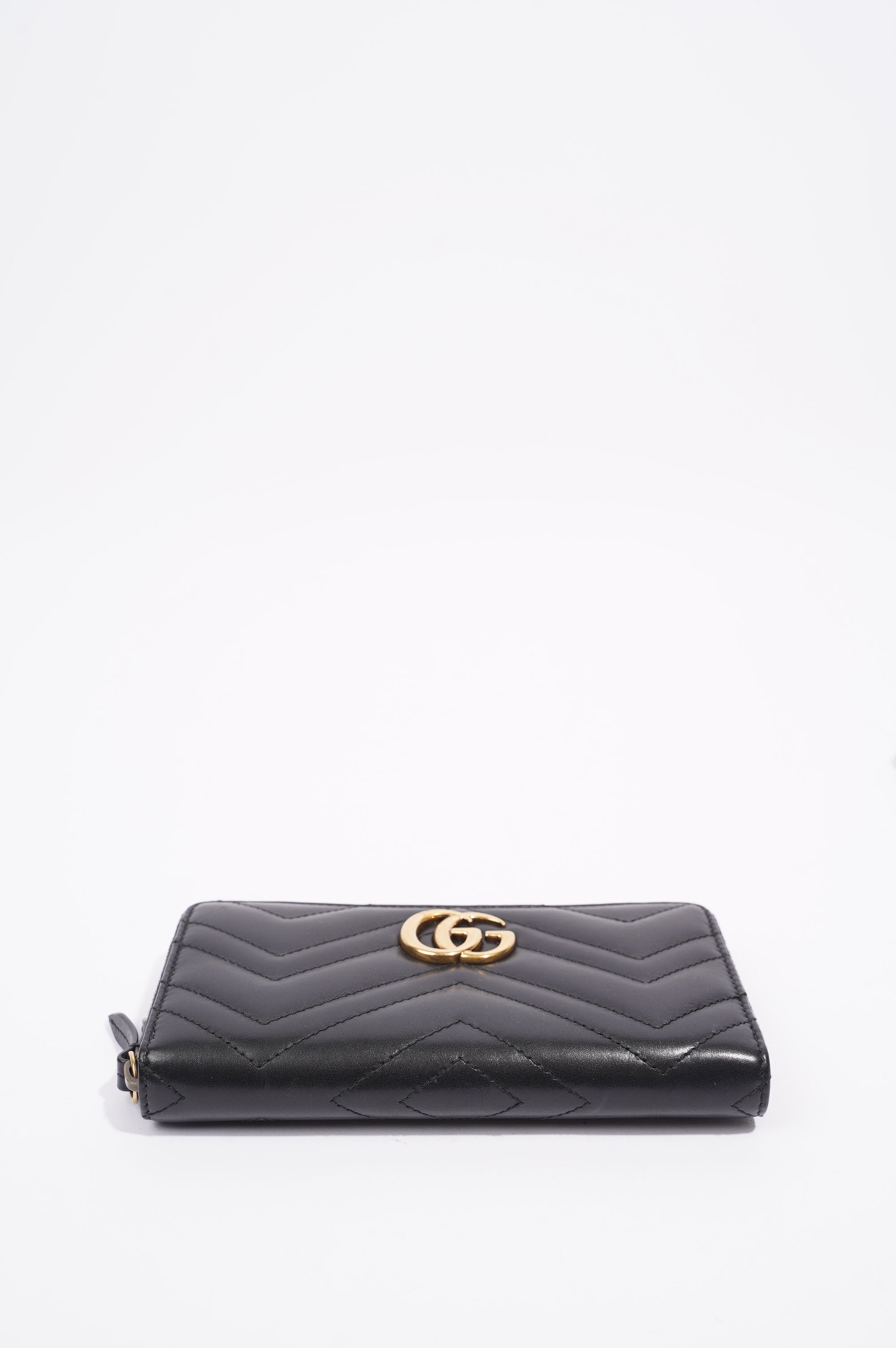 Gucci Womens Marmont Zip Around Wallet Black / Gold