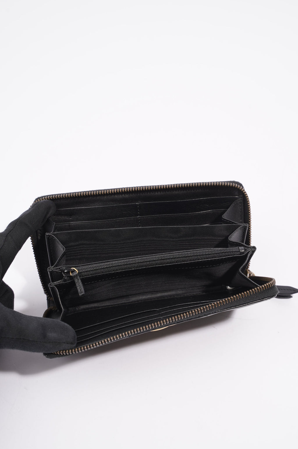 Gucci Womens Marmont Zip Around Wallet Black / Gold