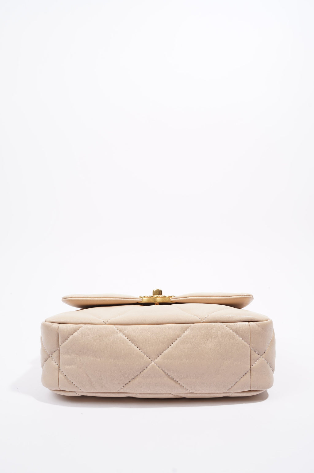 Chanel Womens 19 Flap Bag Beige Lambskin Small