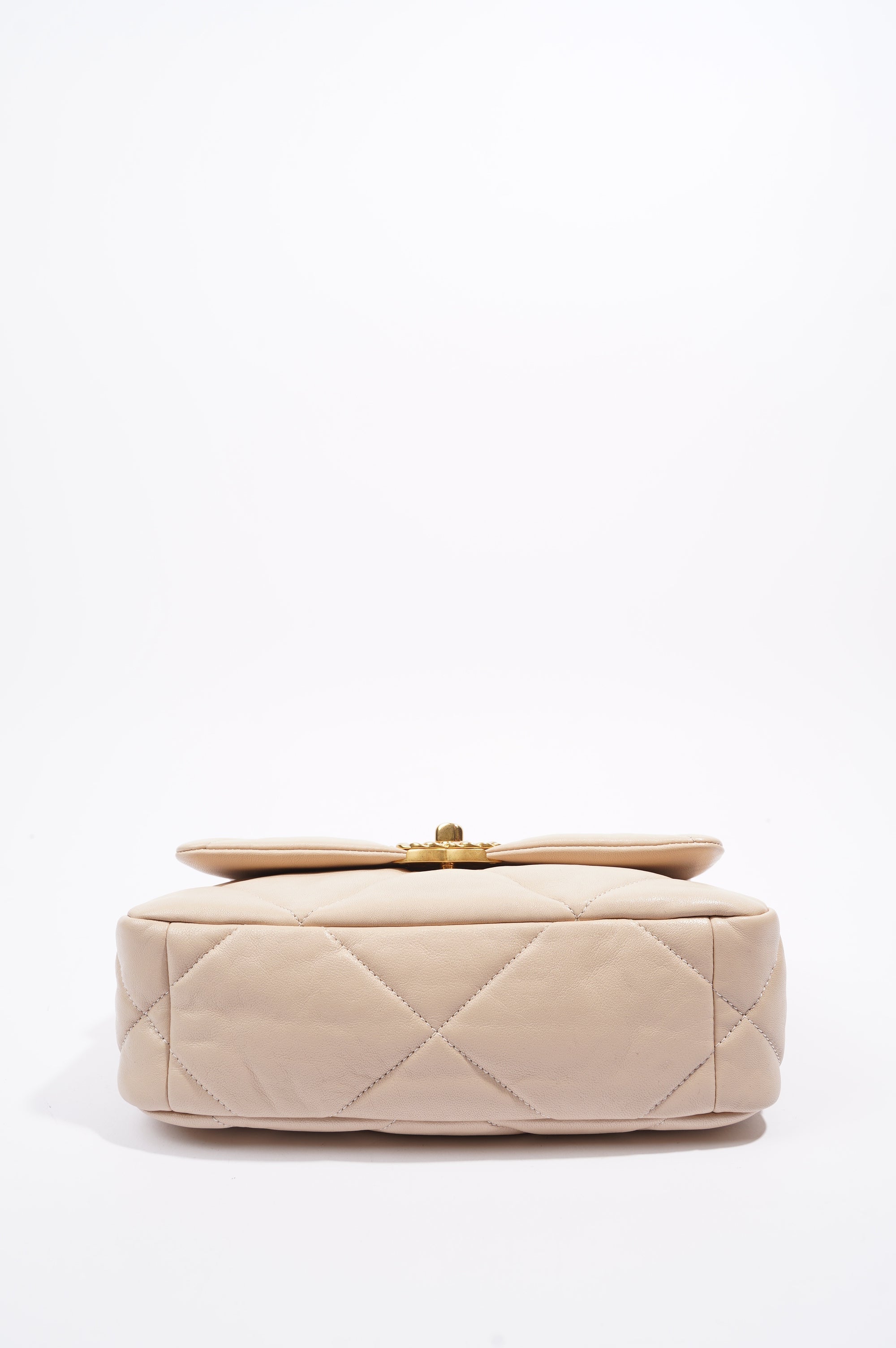 Chanel Womens 19 Flap Bag Beige Lambskin Small