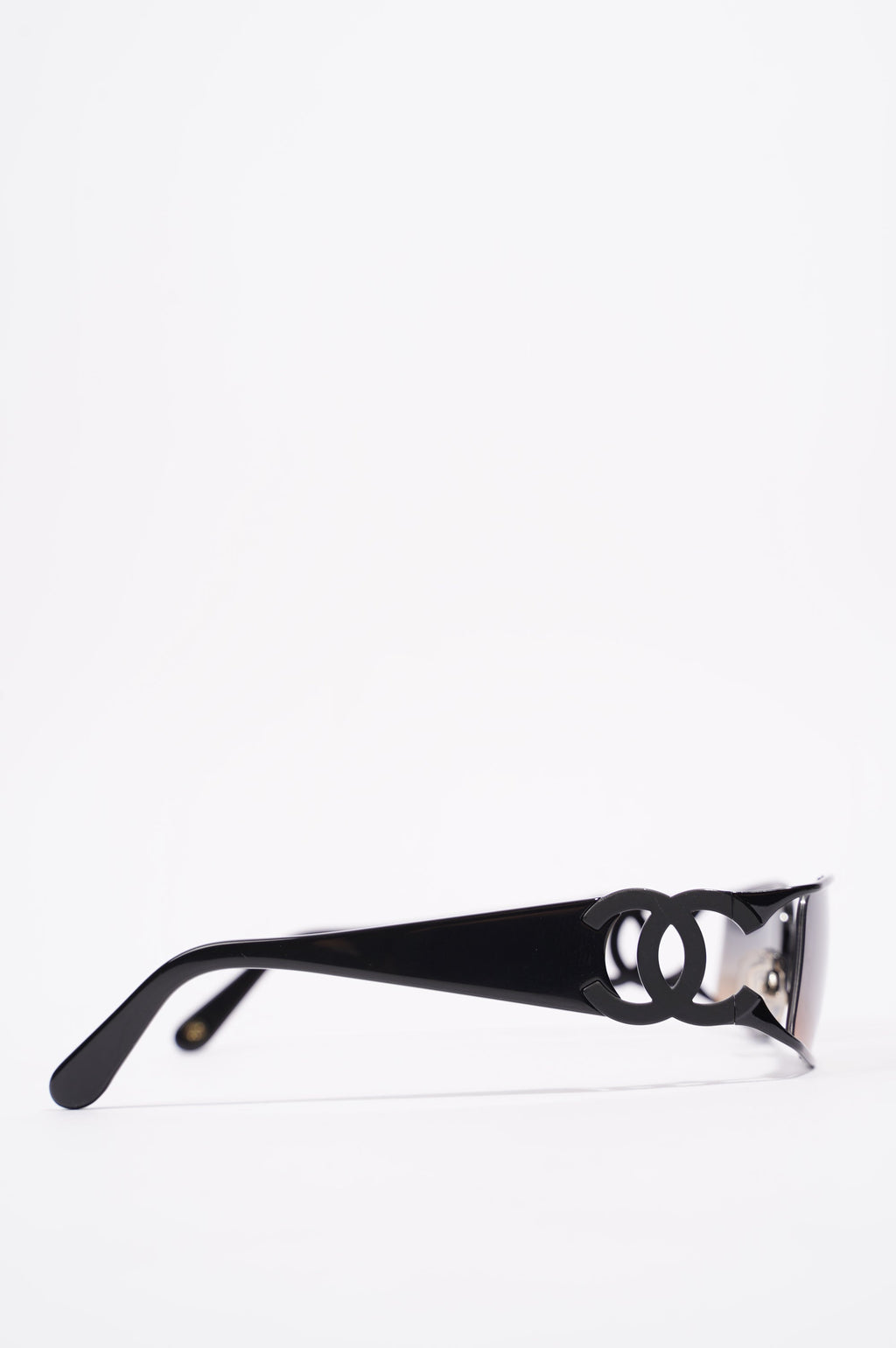 Chanel Womens 4024 Vintage Sunglasses Black 130