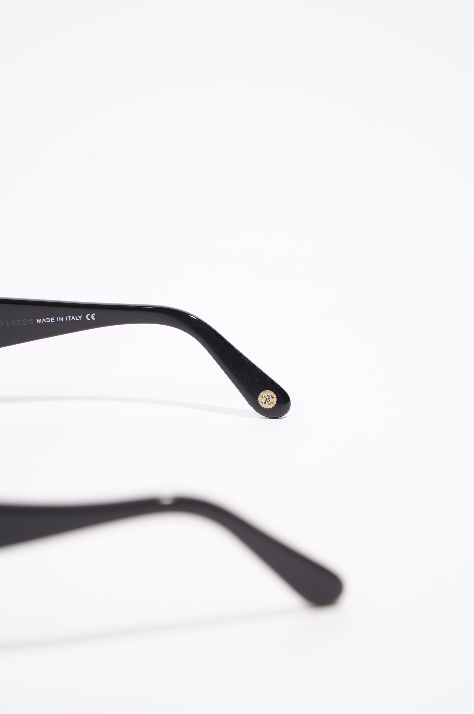 Chanel Womens 4024 Vintage Sunglasses Black 130