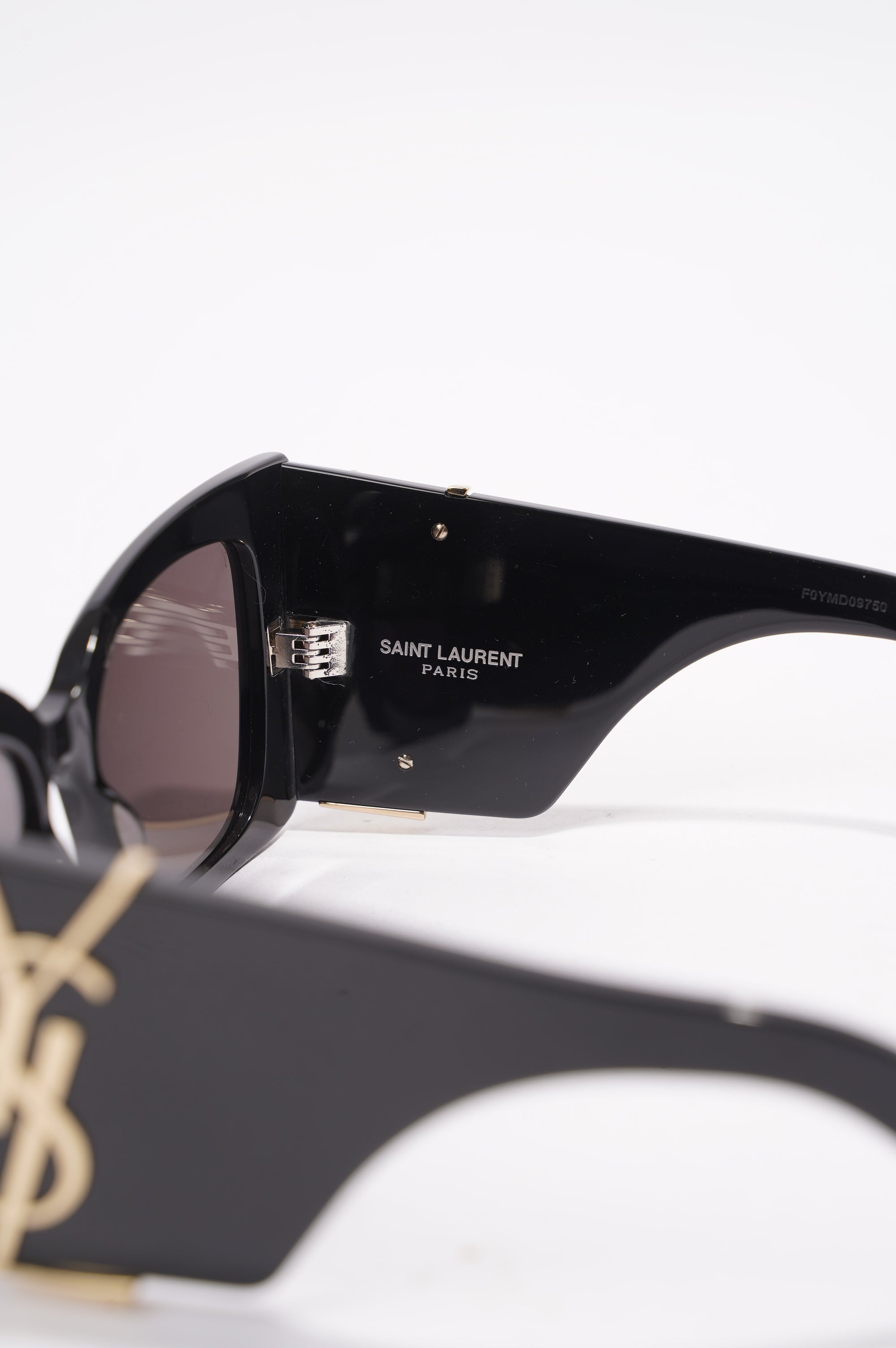 Saint Laurent Womens Blaze Sunglasses Black Acetate 135