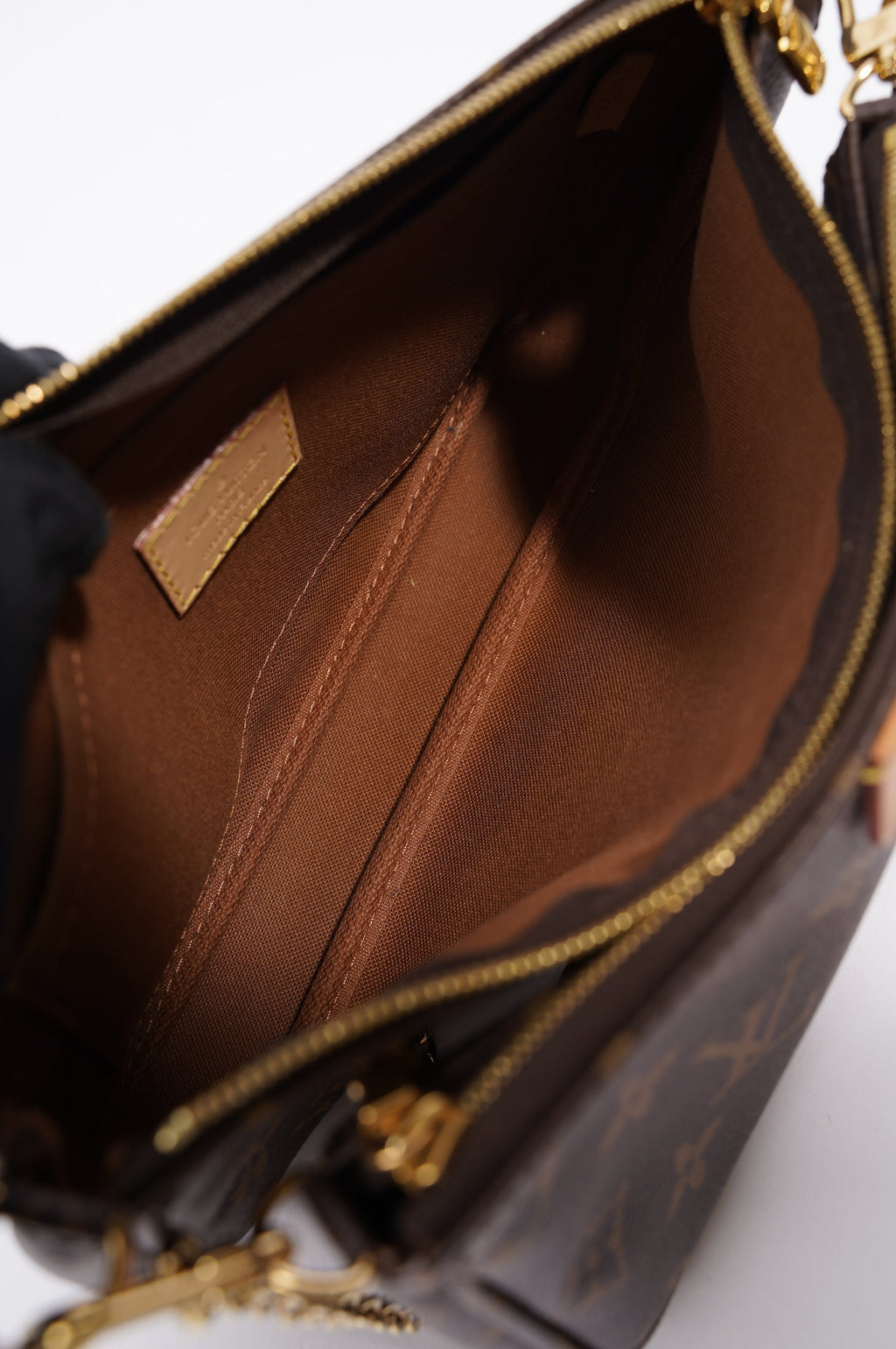 Louis Vuitton Womens Multi Pochette Accessoire Monogram