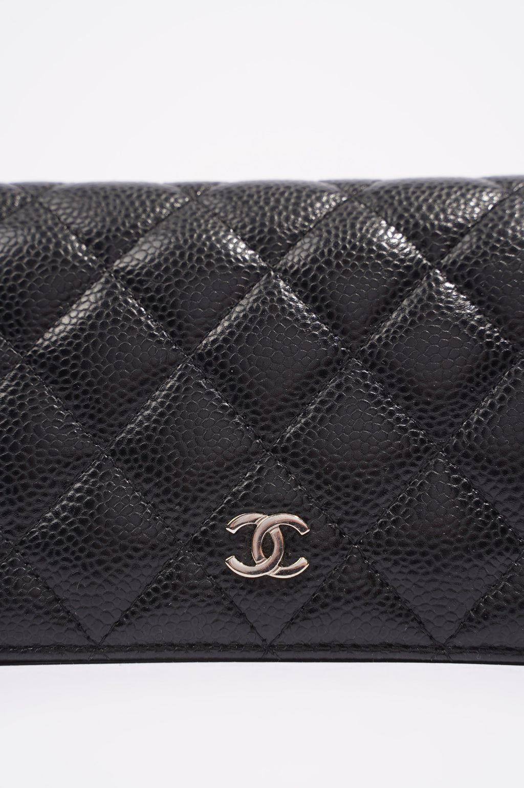 Chanel Womens Caviar Leather Purse Black