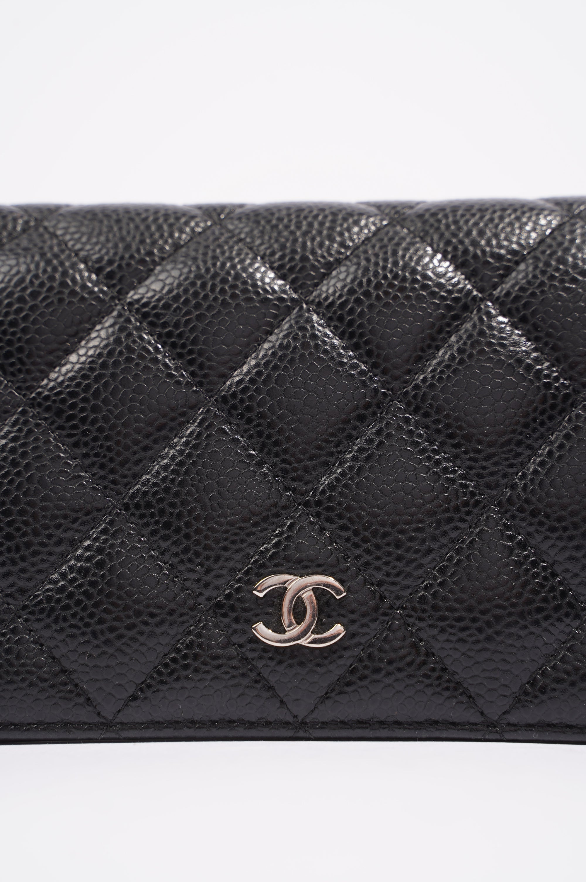 Chanel Womens Caviar Leather Purse Black