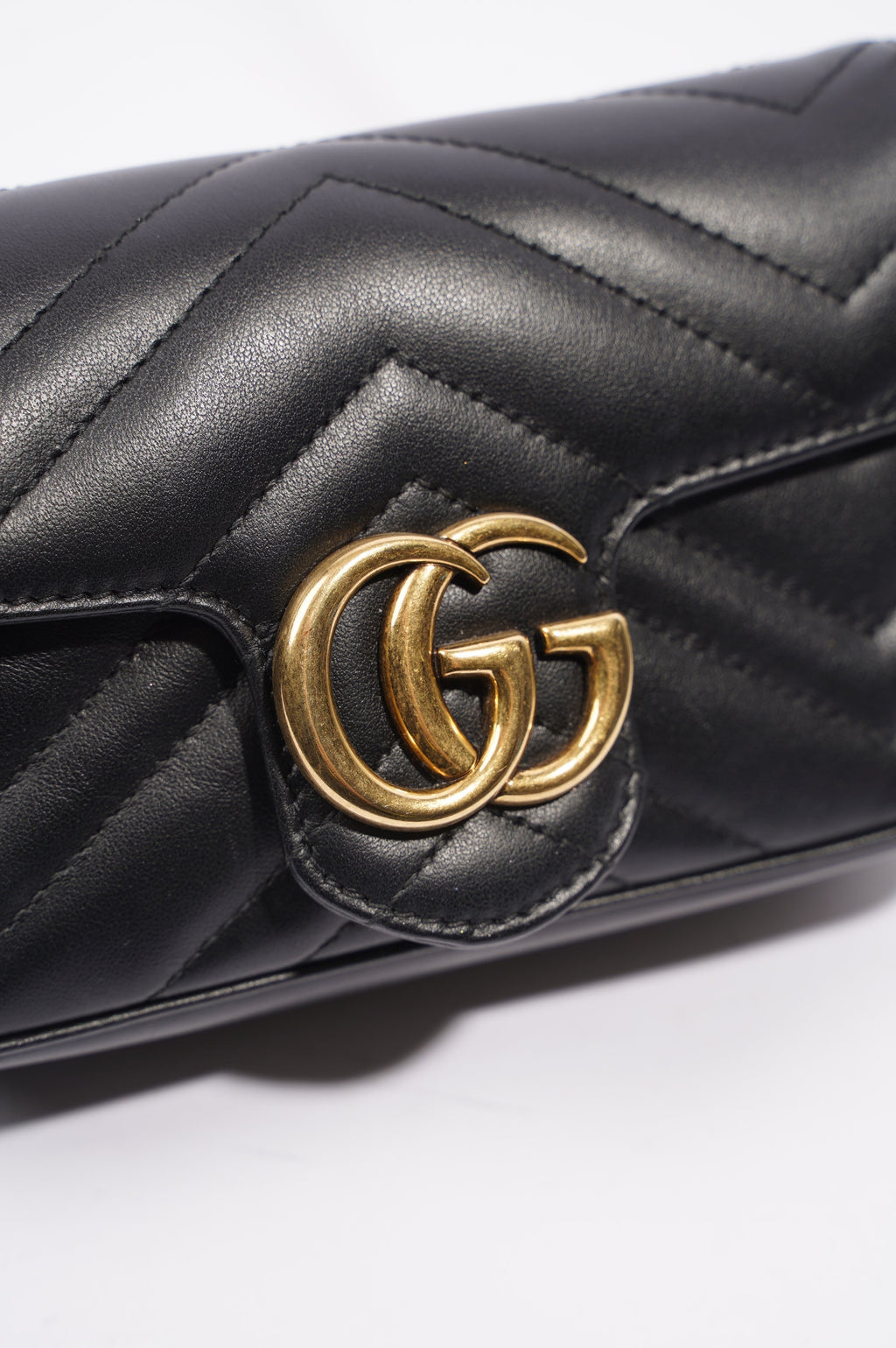 Gucci Womens Marmont Flap Black / Gold Super Mini