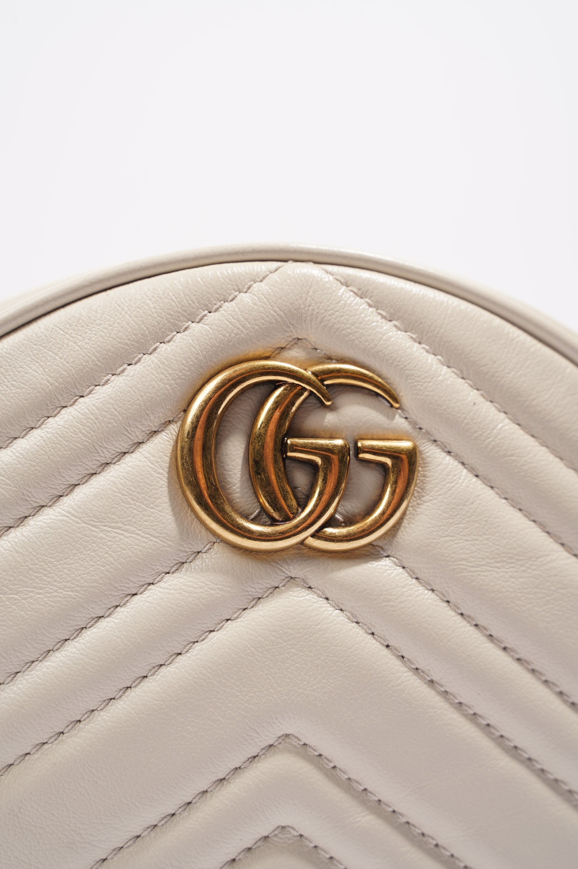 Gucci Womens Marmont Round Bag White / Gold