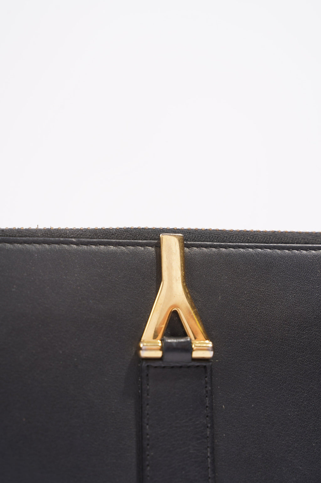Saint Laurent Womens Y Zip Wallet Black / Gold