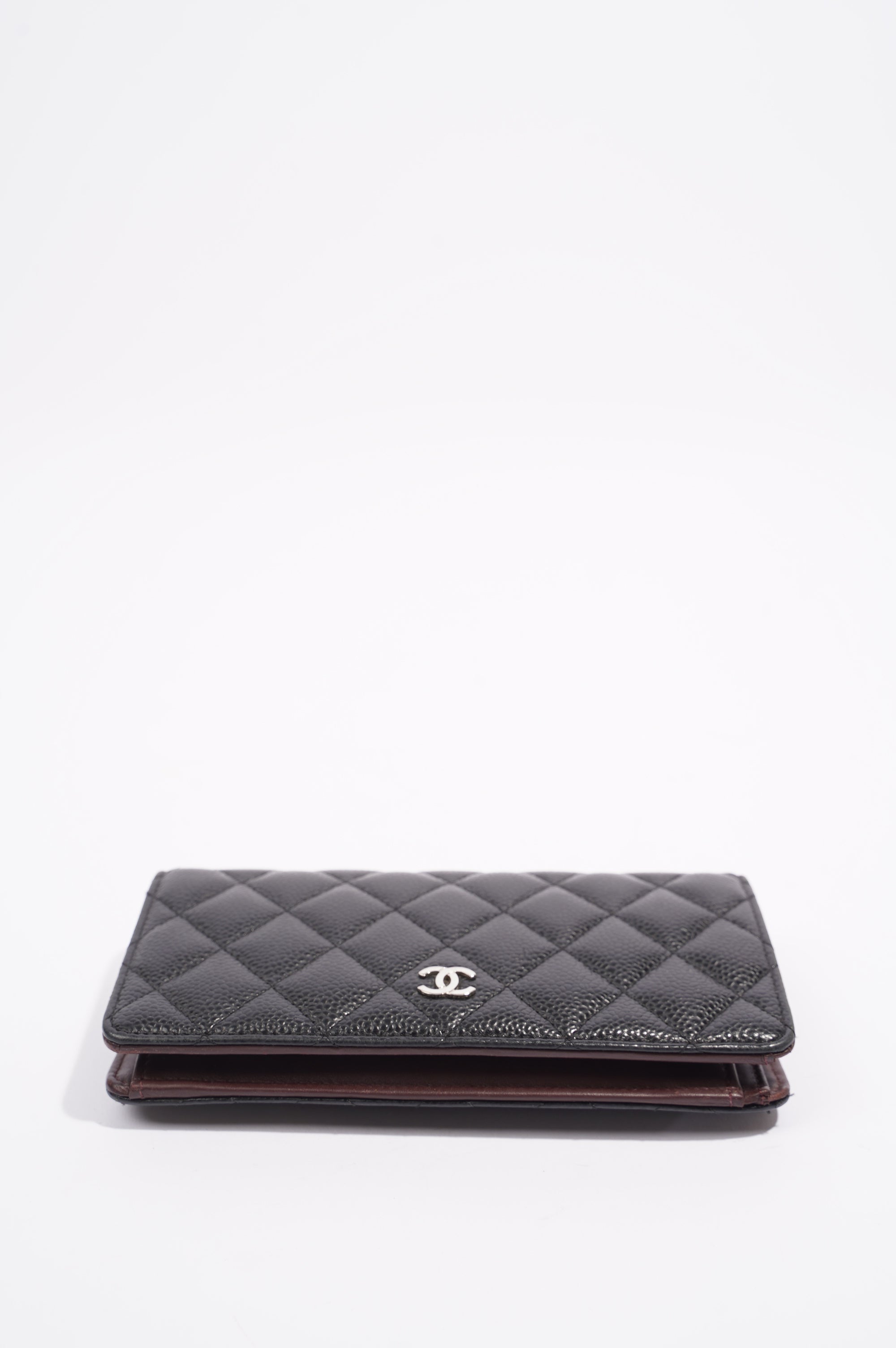 Chanel Womens Caviar Leather Purse Black