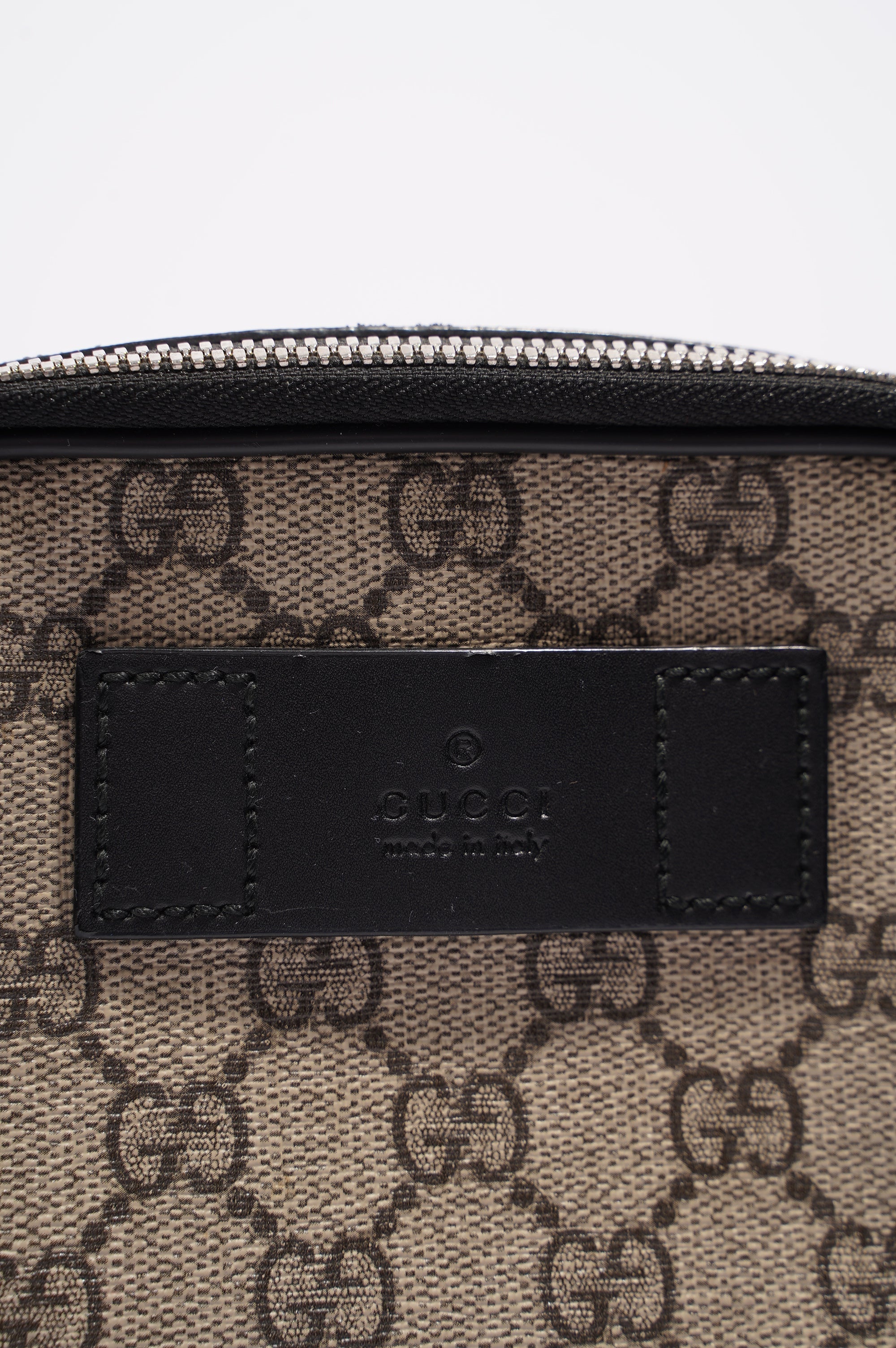 Gucci Mens Sling Bag Supreme