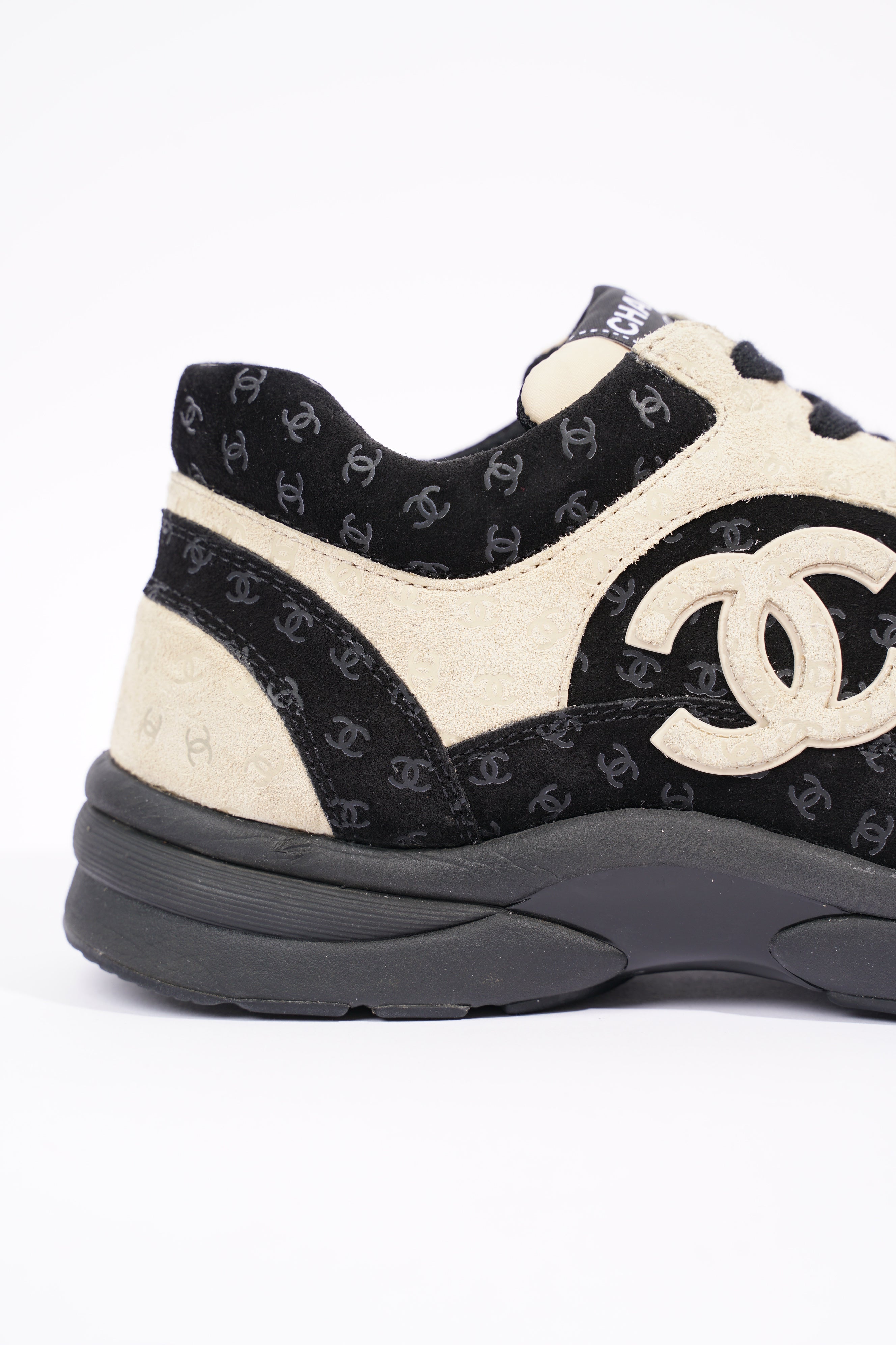 Chanel Womens CC Logo Black / Beige EU 39.5 / UK 6.5