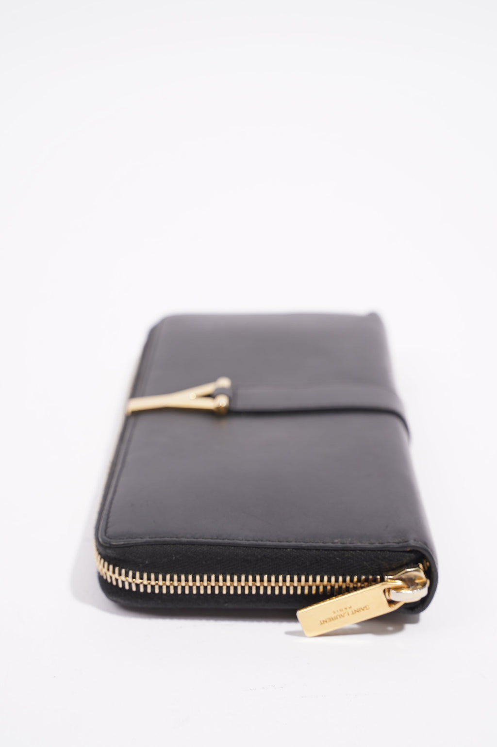 Saint Laurent Womens Y Zip Wallet Black / Gold