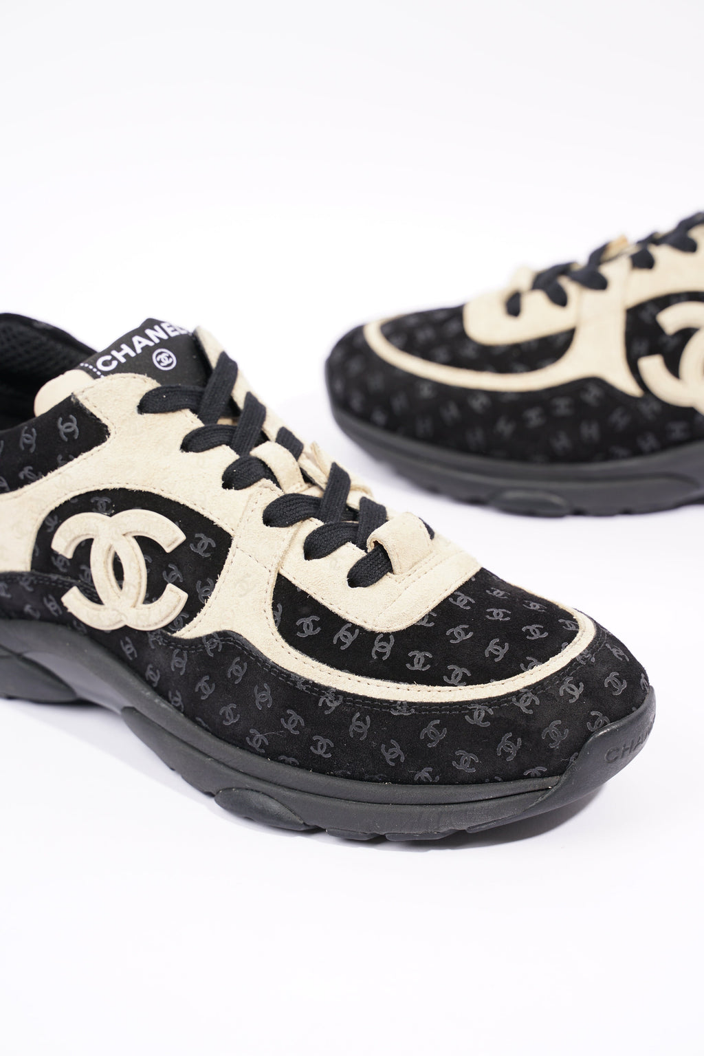 Chanel Womens CC Logo Black / Beige EU 39.5 / UK 6.5