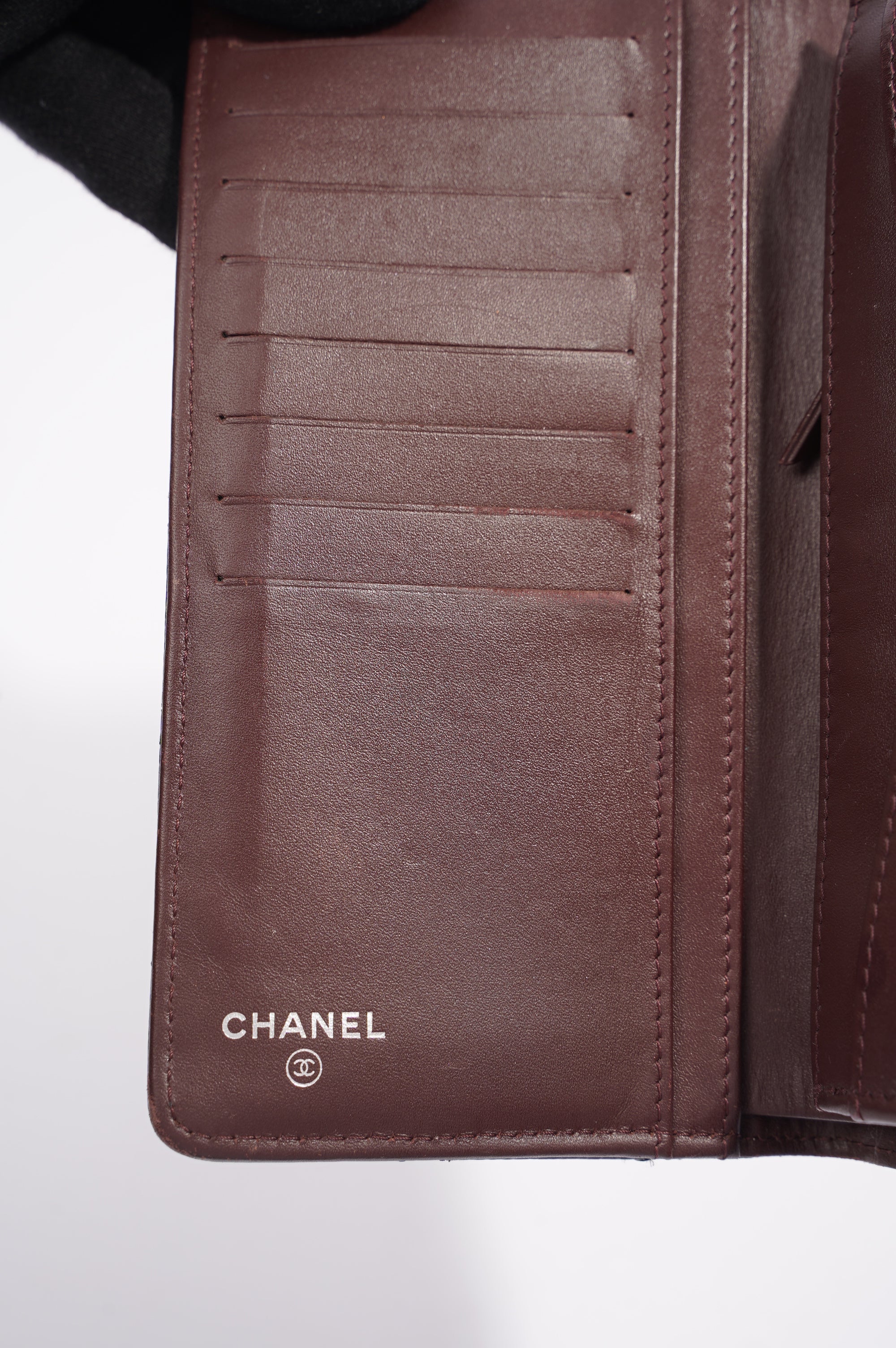Chanel Womens Caviar Leather Purse Black