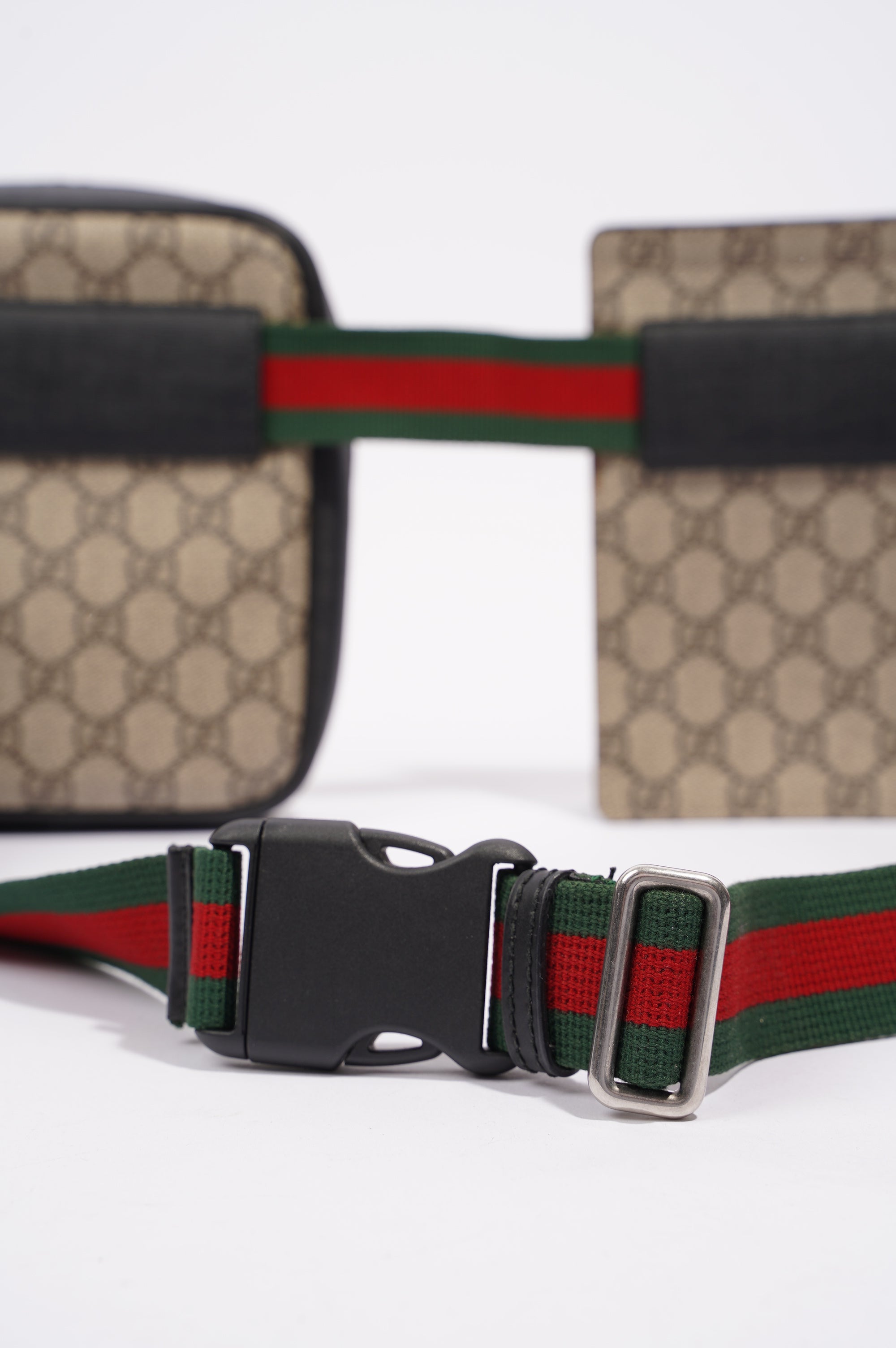 Gucci Mens Sling Bag Supreme