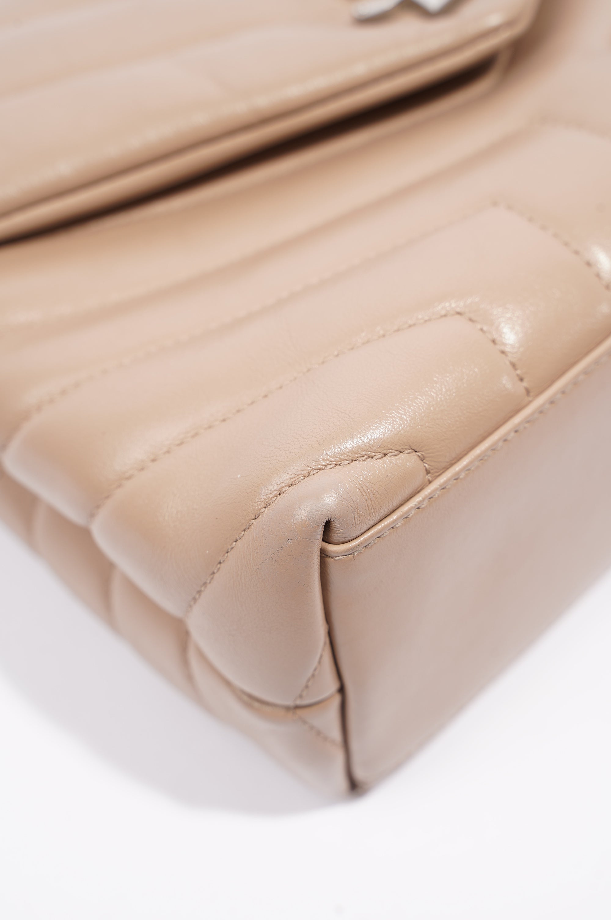 Saint Laurent Womens Lou Lou Dark Beige Small