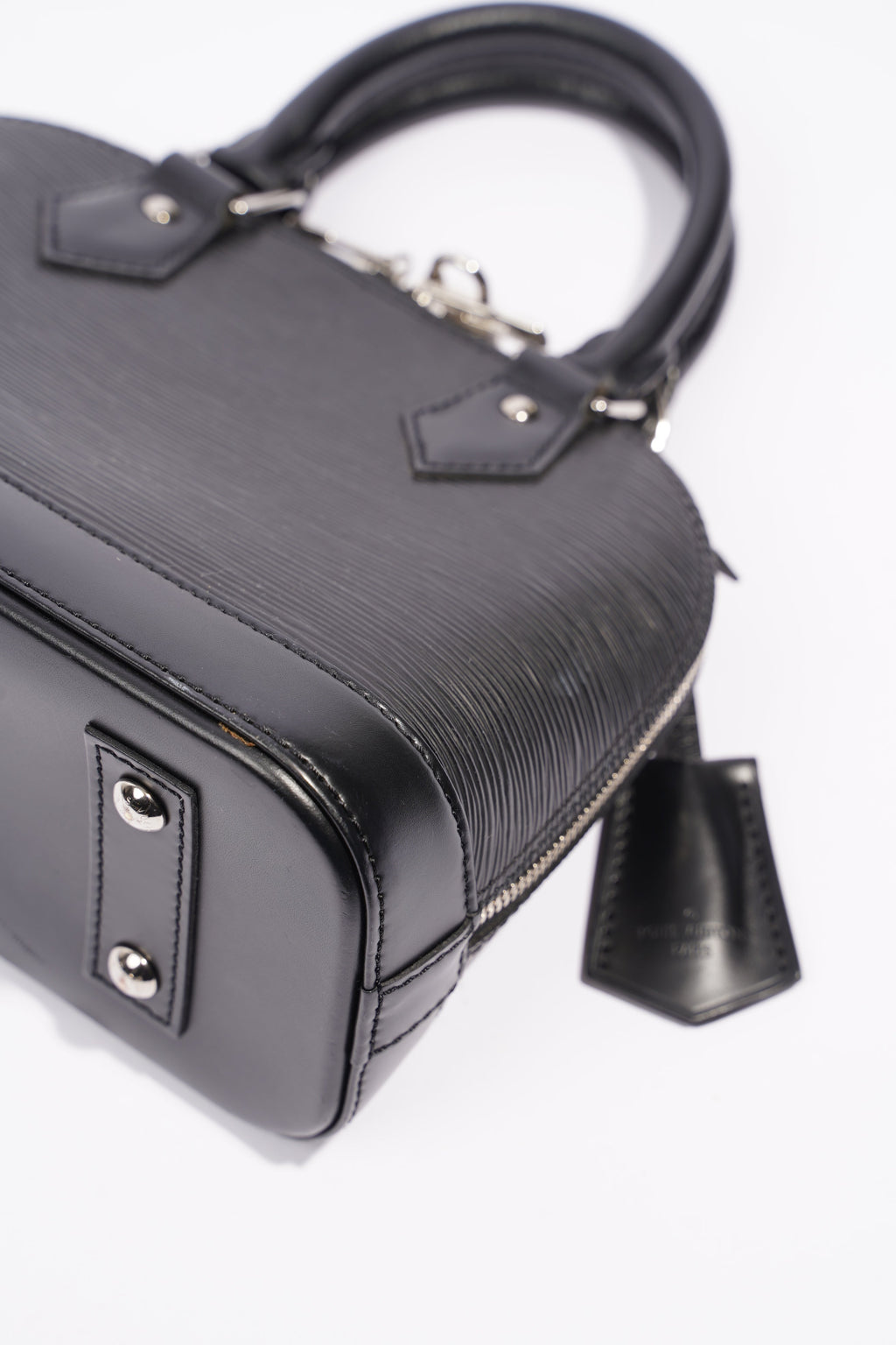 Louis Vuitton Womens Alma Black Epi Leather BB