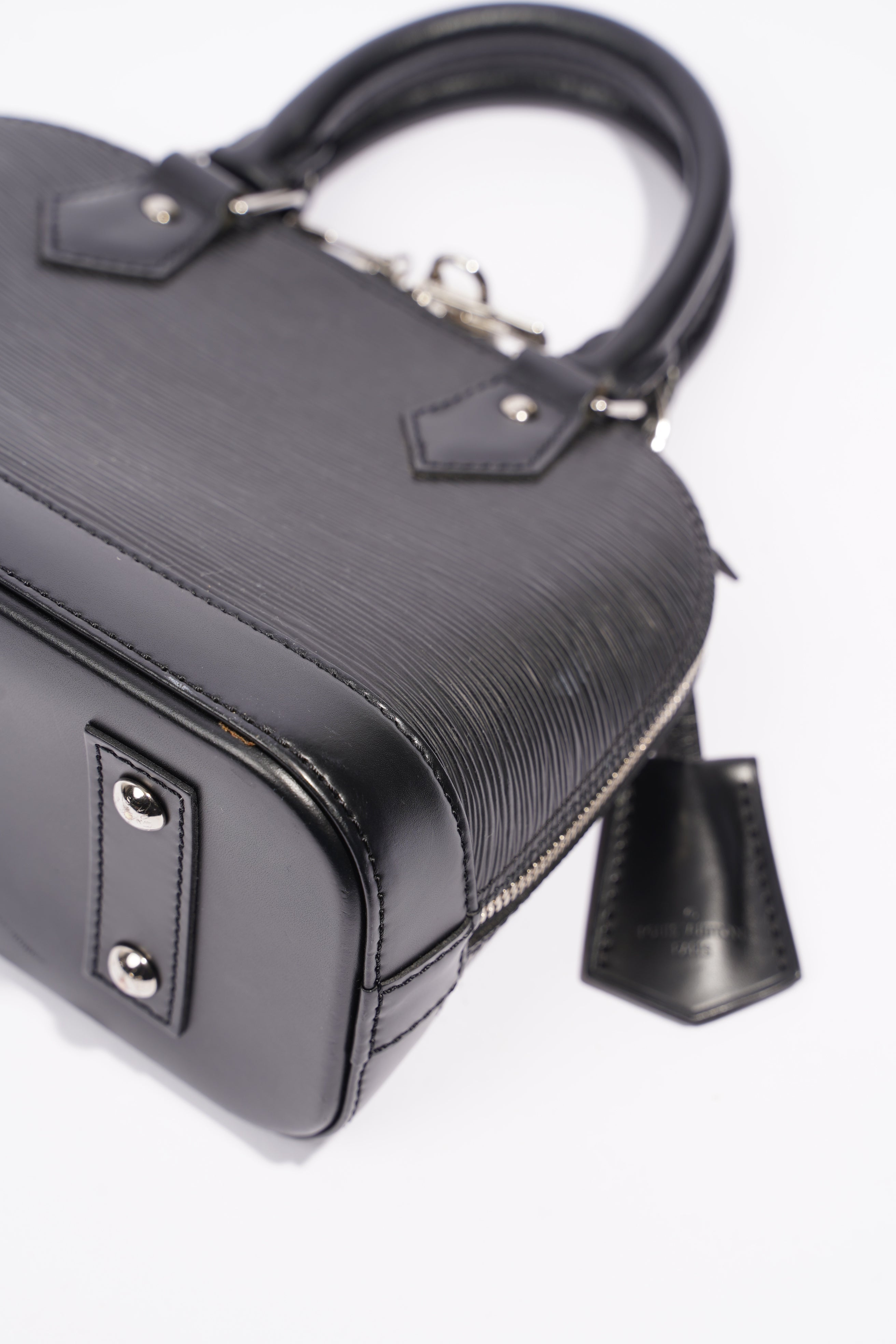 Louis Vuitton Womens Alma Black Epi Leather BB
