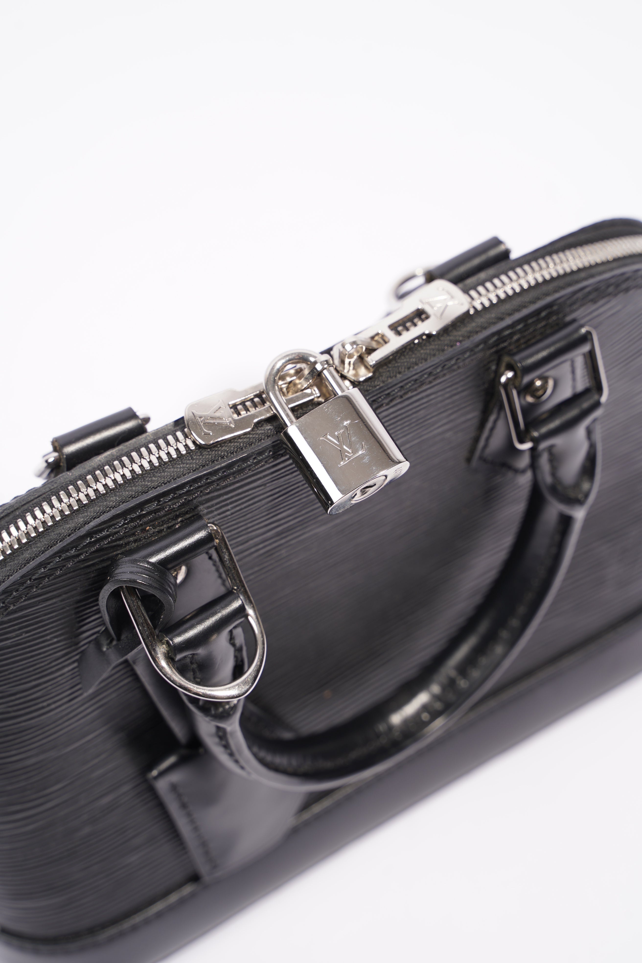 Louis Vuitton Womens Alma Black Epi Leather BB