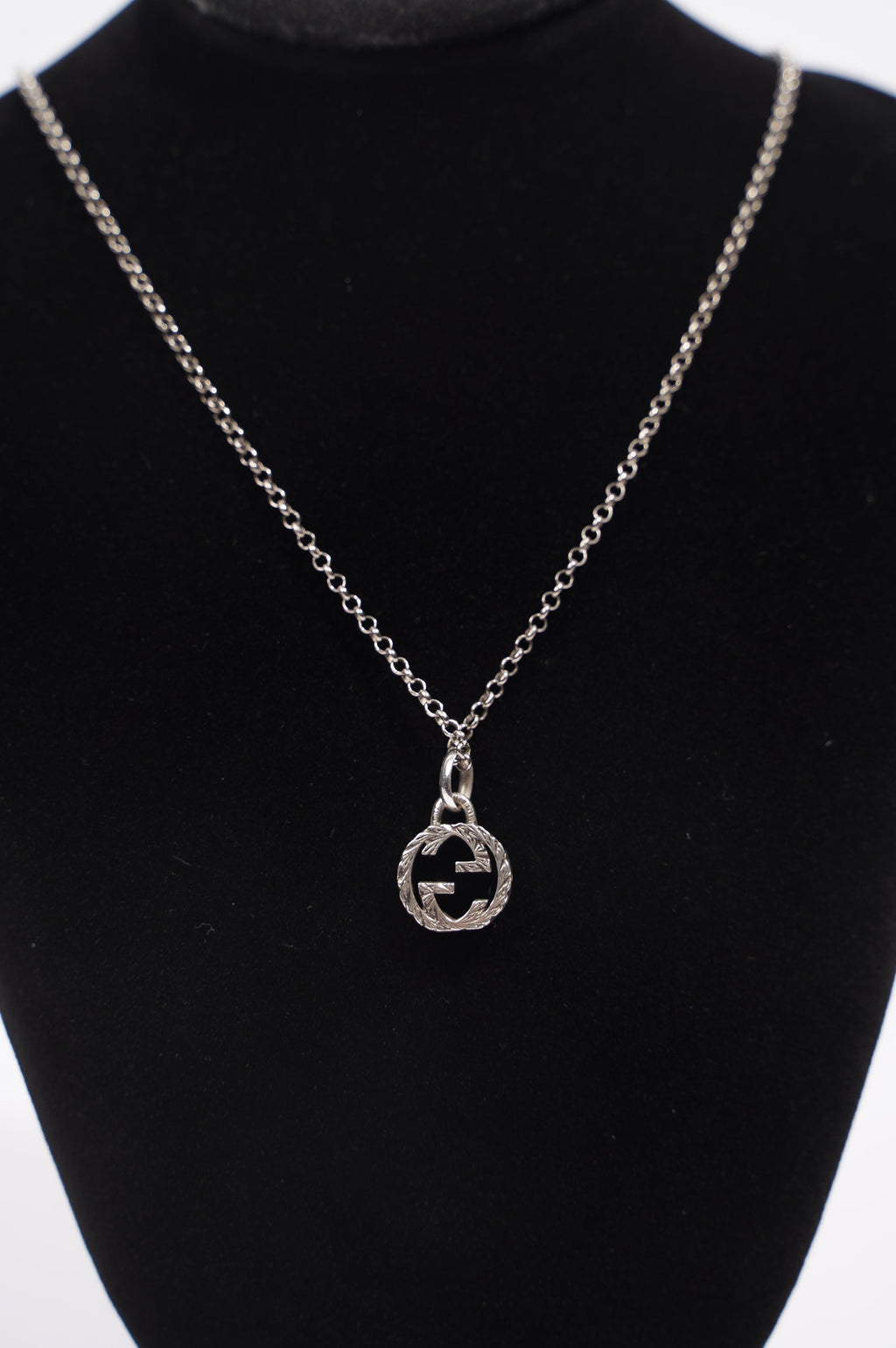 Gucci Mens Interlocking Necklace Sterling Silver