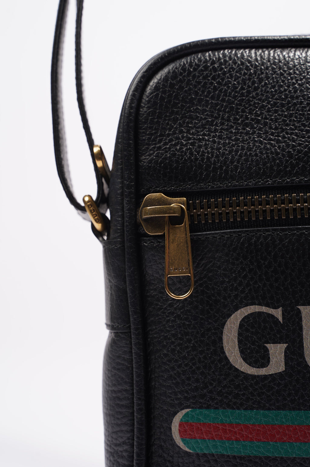 Gucci Mens Print Messenger Black Leather