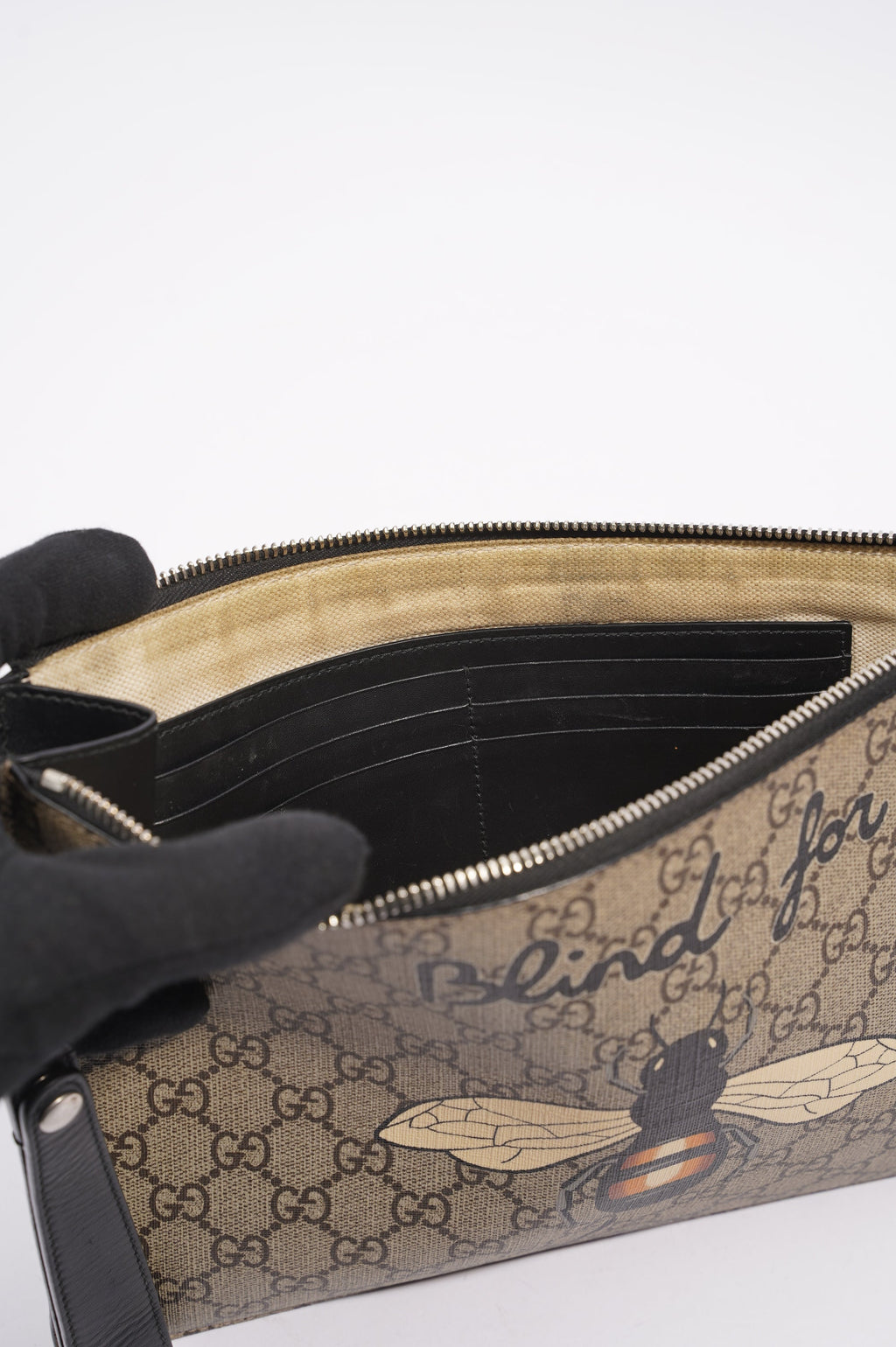 Gucci Pouch Bee Supreme / Bee Print Canvas