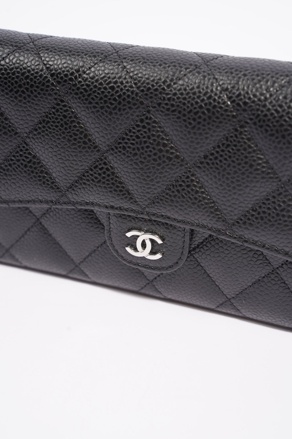 Chanel Womens Flap Wallet Black Caviar