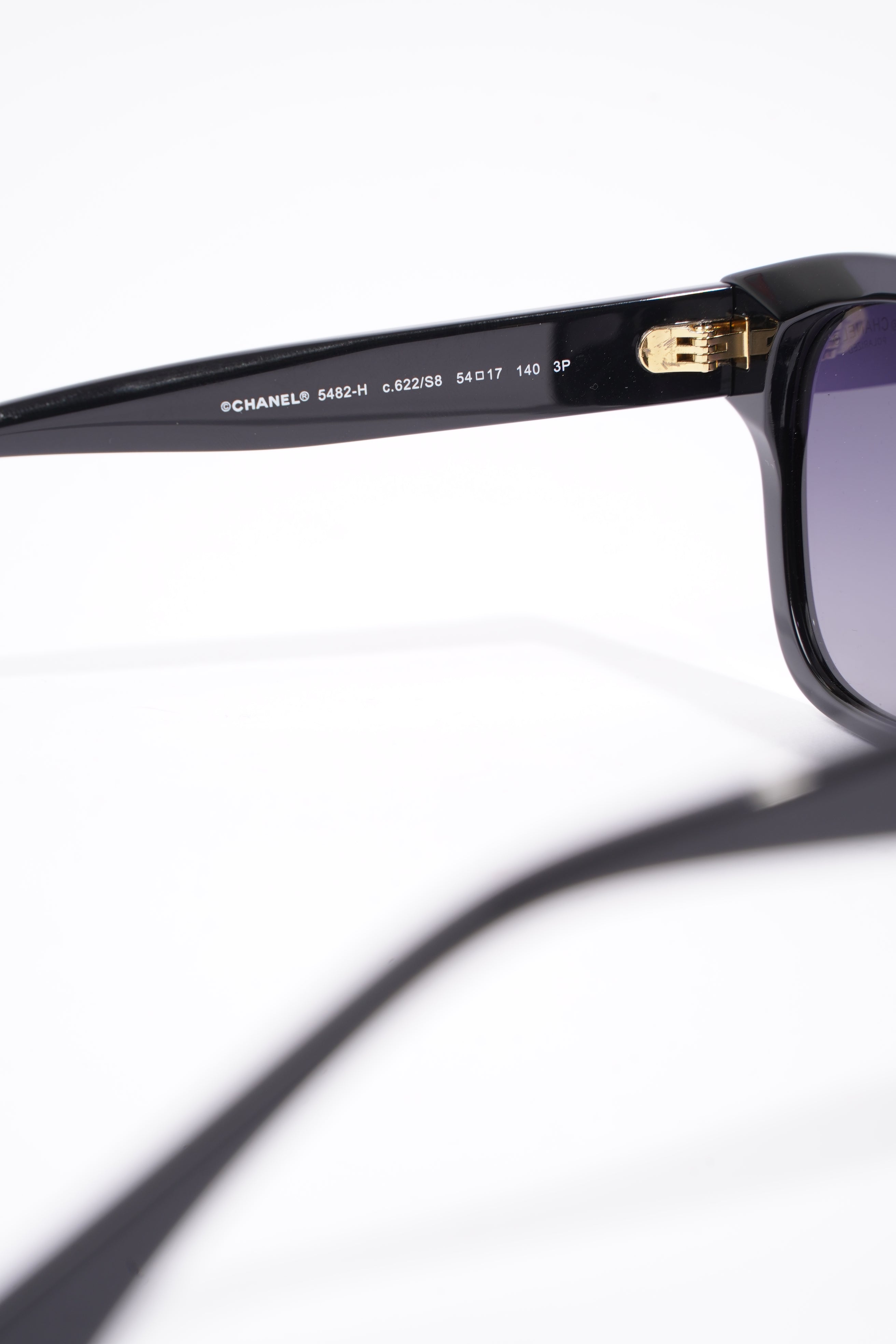 Chanel Womens Pearl Logo Sunglasses Black 140