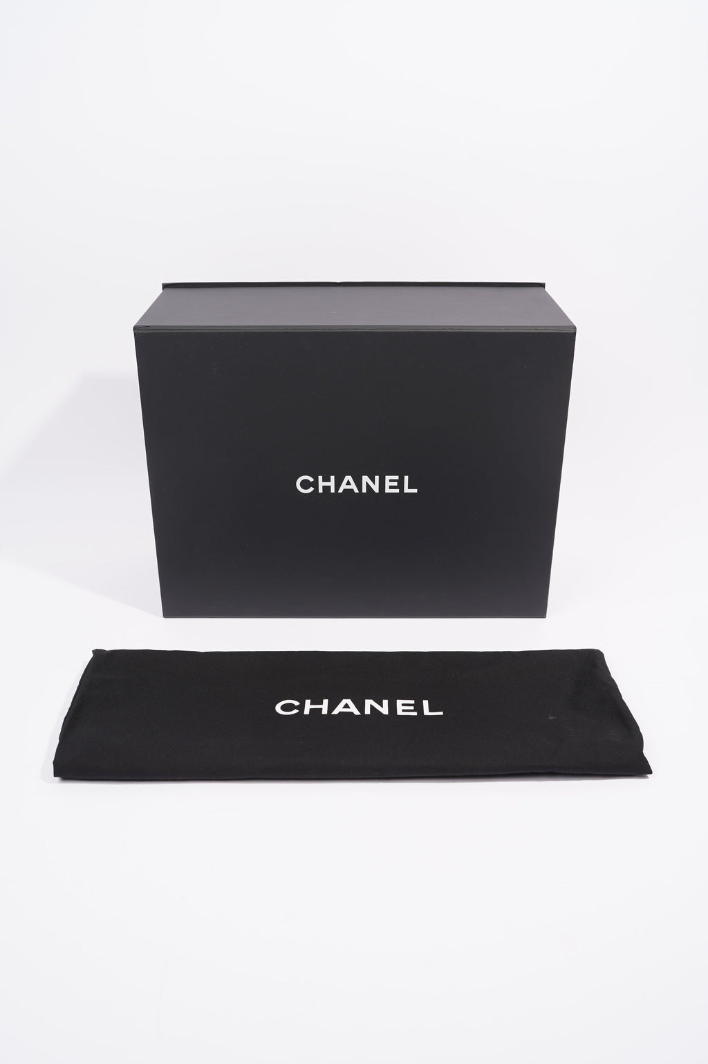 Chanel Womens Gabrielle Hobo Bag Black Lambskin Large