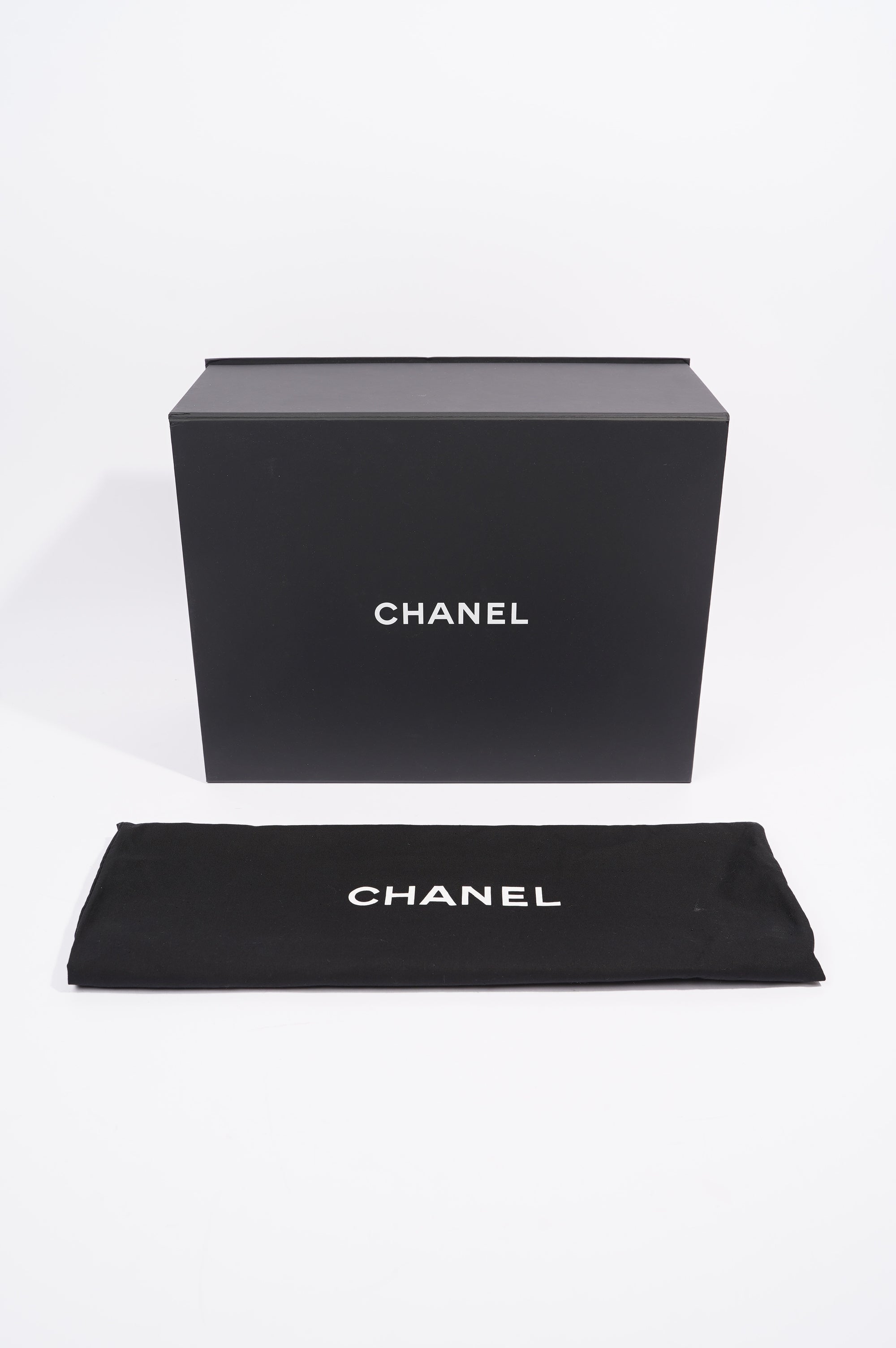 Chanel Womens Gabrielle Hobo Bag Black Lambskin Large