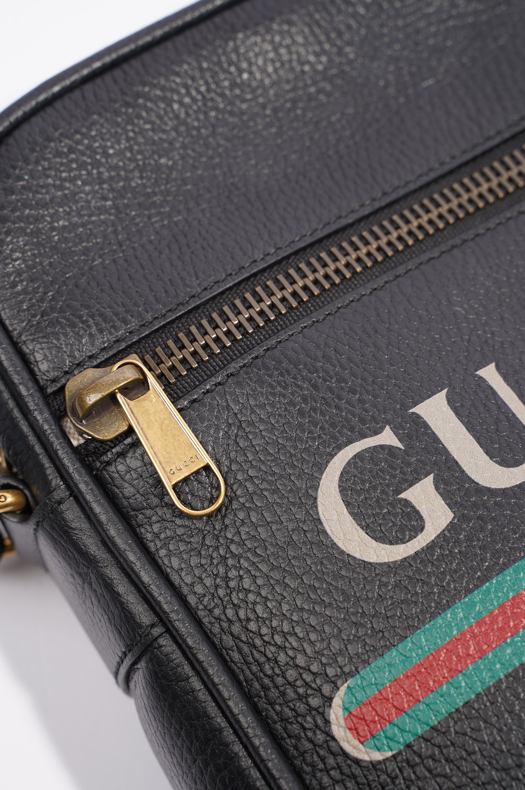 Gucci Mens Print Messenger Black Leather