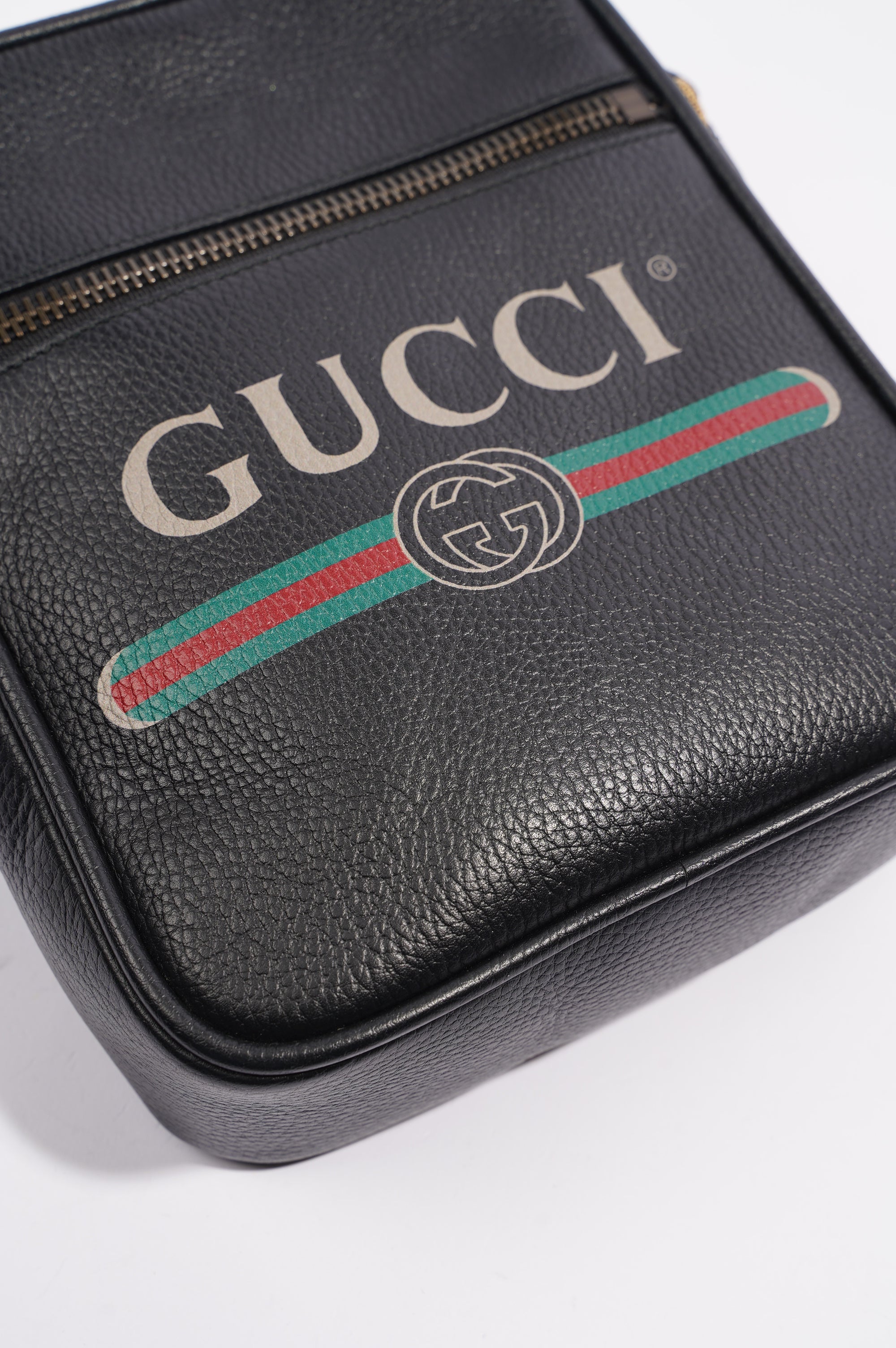 Gucci Mens Print Messenger Black Leather