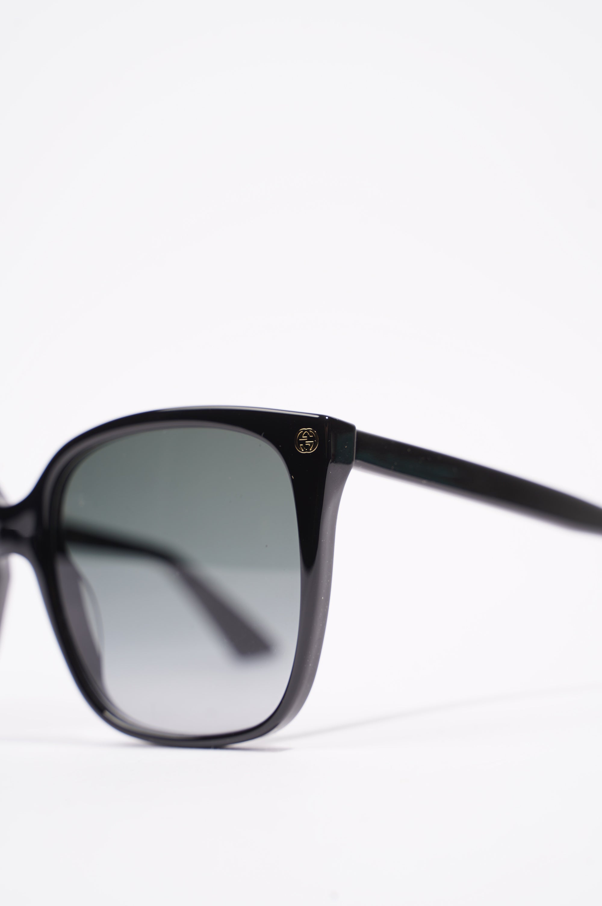 Gucci Womens GG0022S Sunglasses Black 140