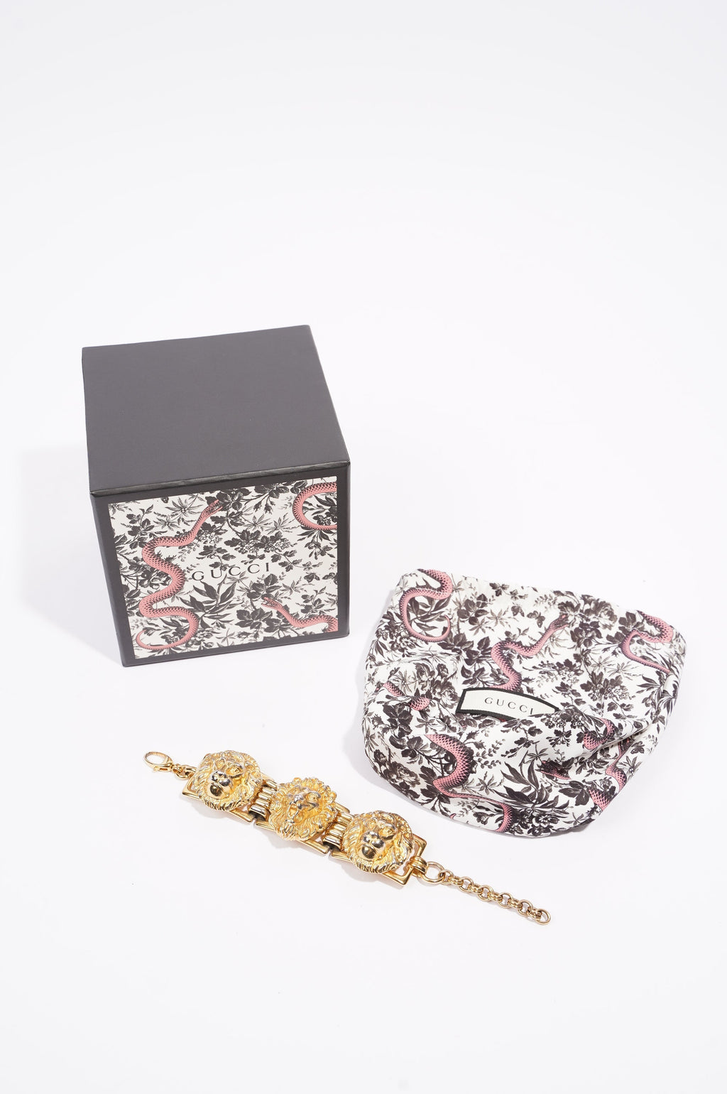Gucci Lion Head Bracelet Gold