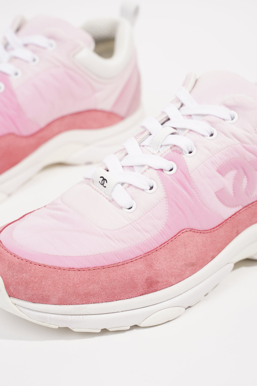 Chanel Womens CC Logo Pink / White EU 41 / UK 8