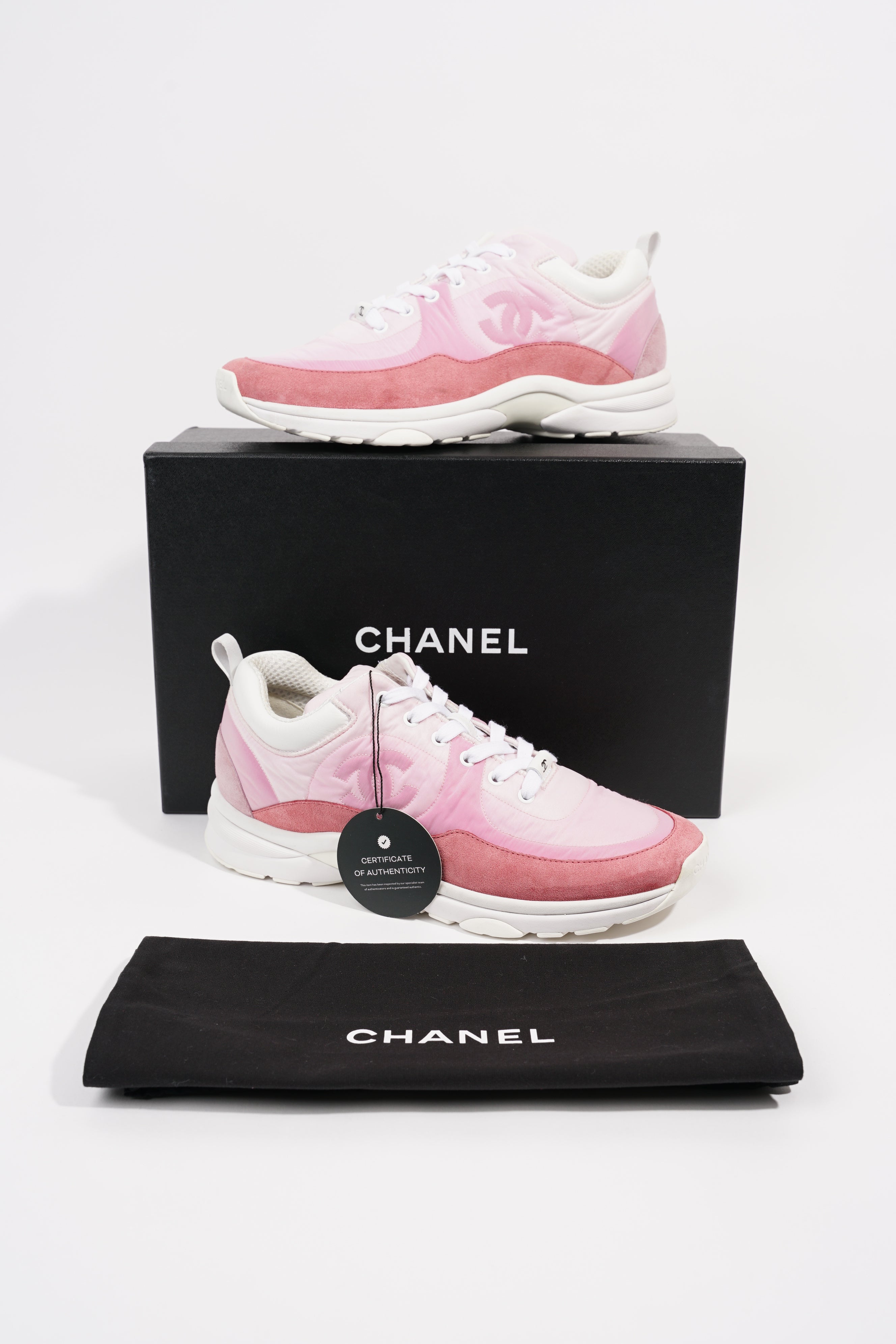 Chanel Womens CC Logo Pink / White EU 41 / UK 8