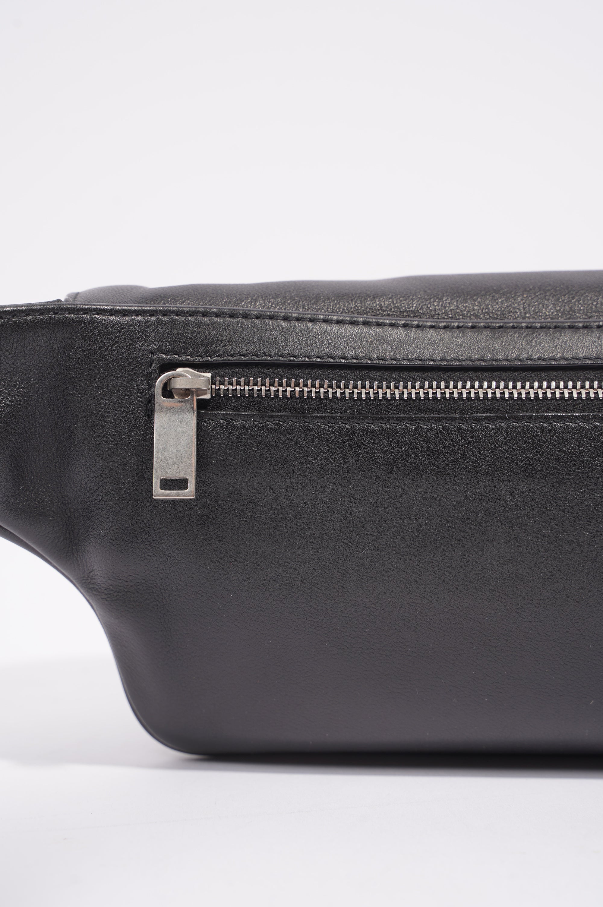 Saint Laurent Womens Leather Belt Bag Black