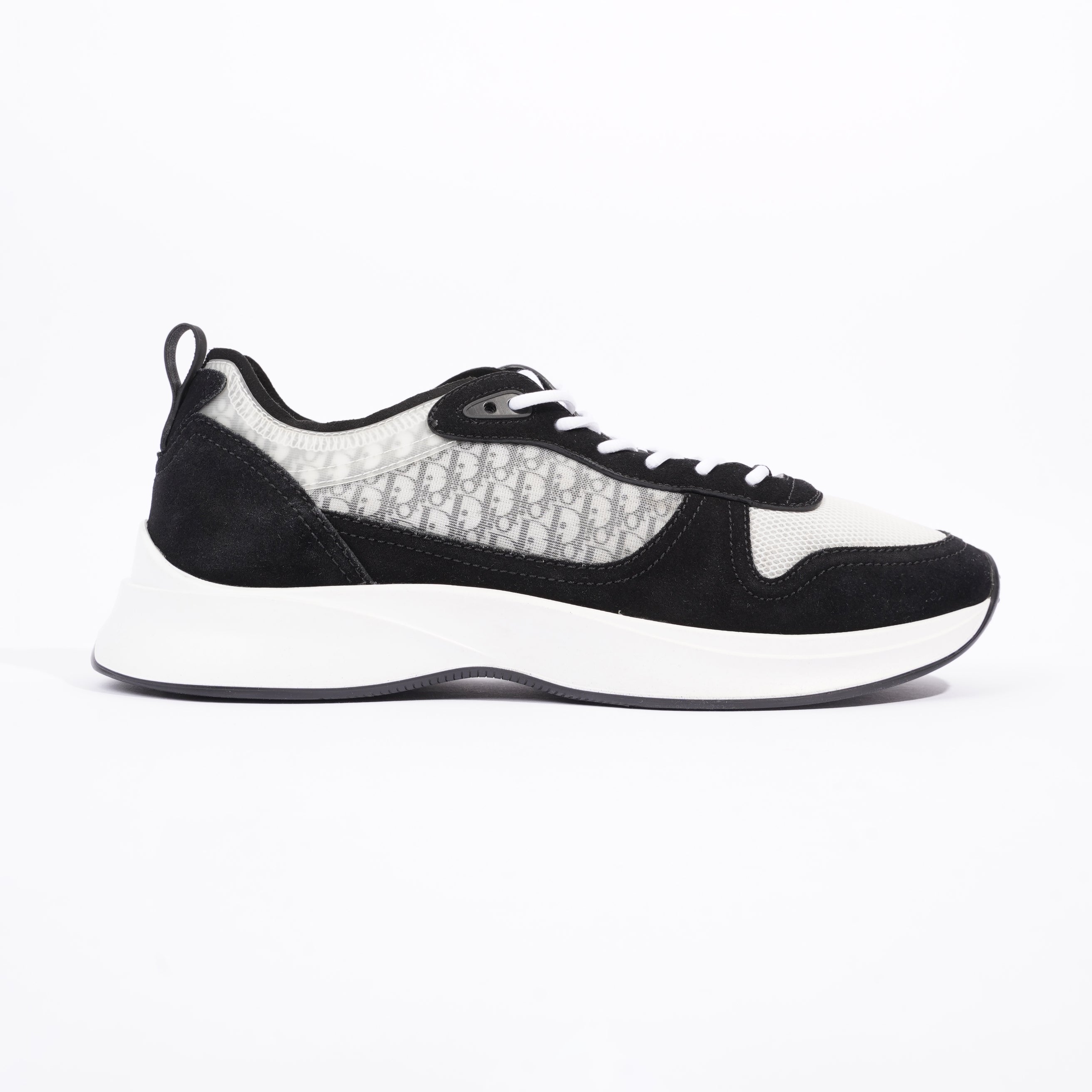 Christian Dior Mens B25 Runner Sneaker White / Black EU 44 / UK 10