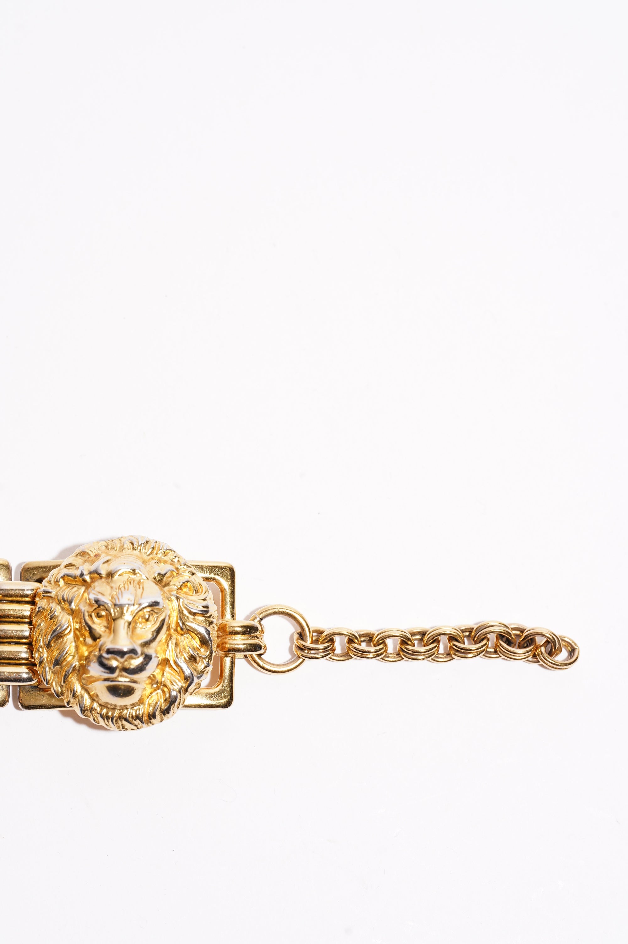 Gucci Lion Head Bracelet Gold