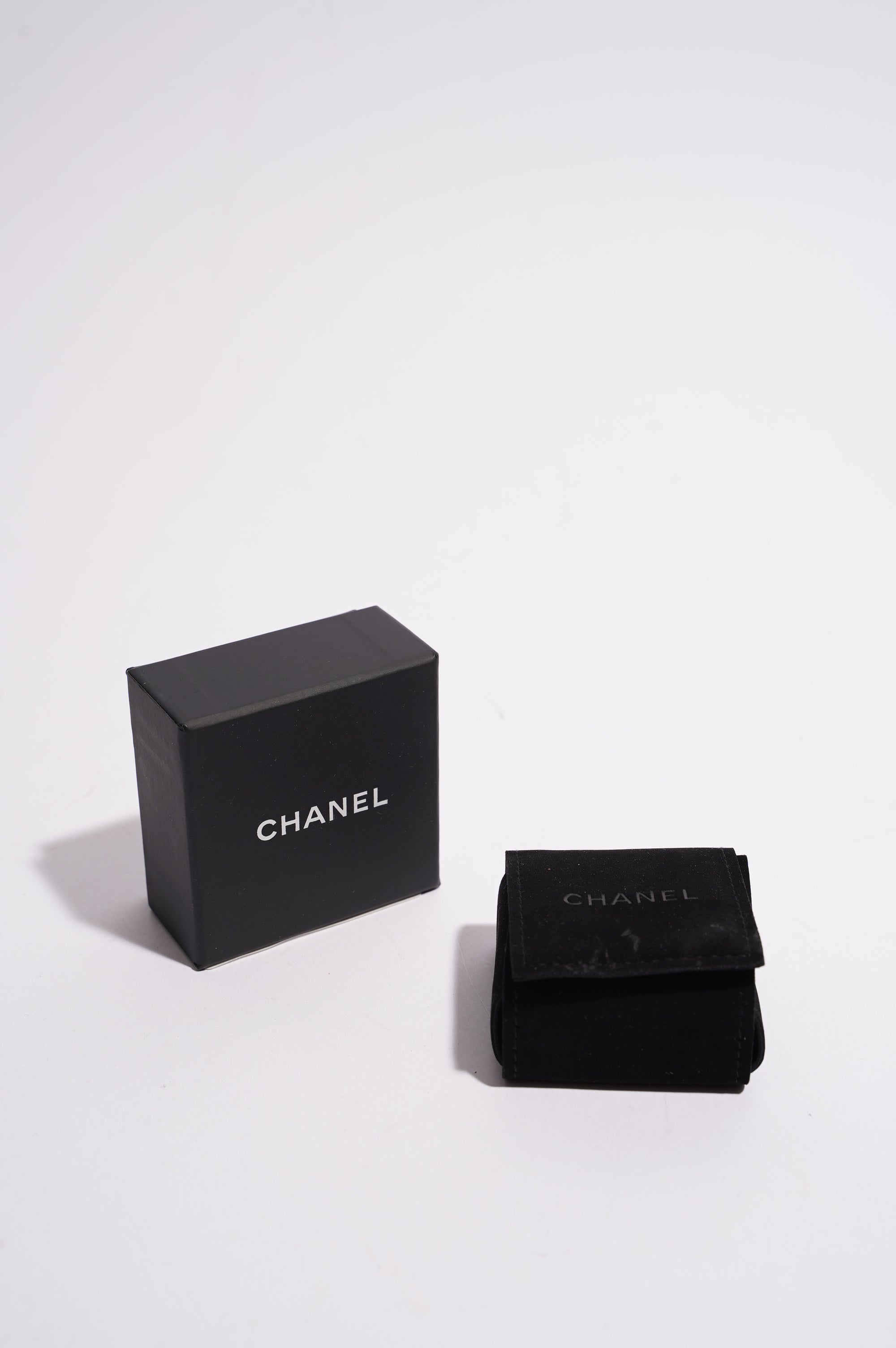 Chanel Womens CC Earrings Silver
