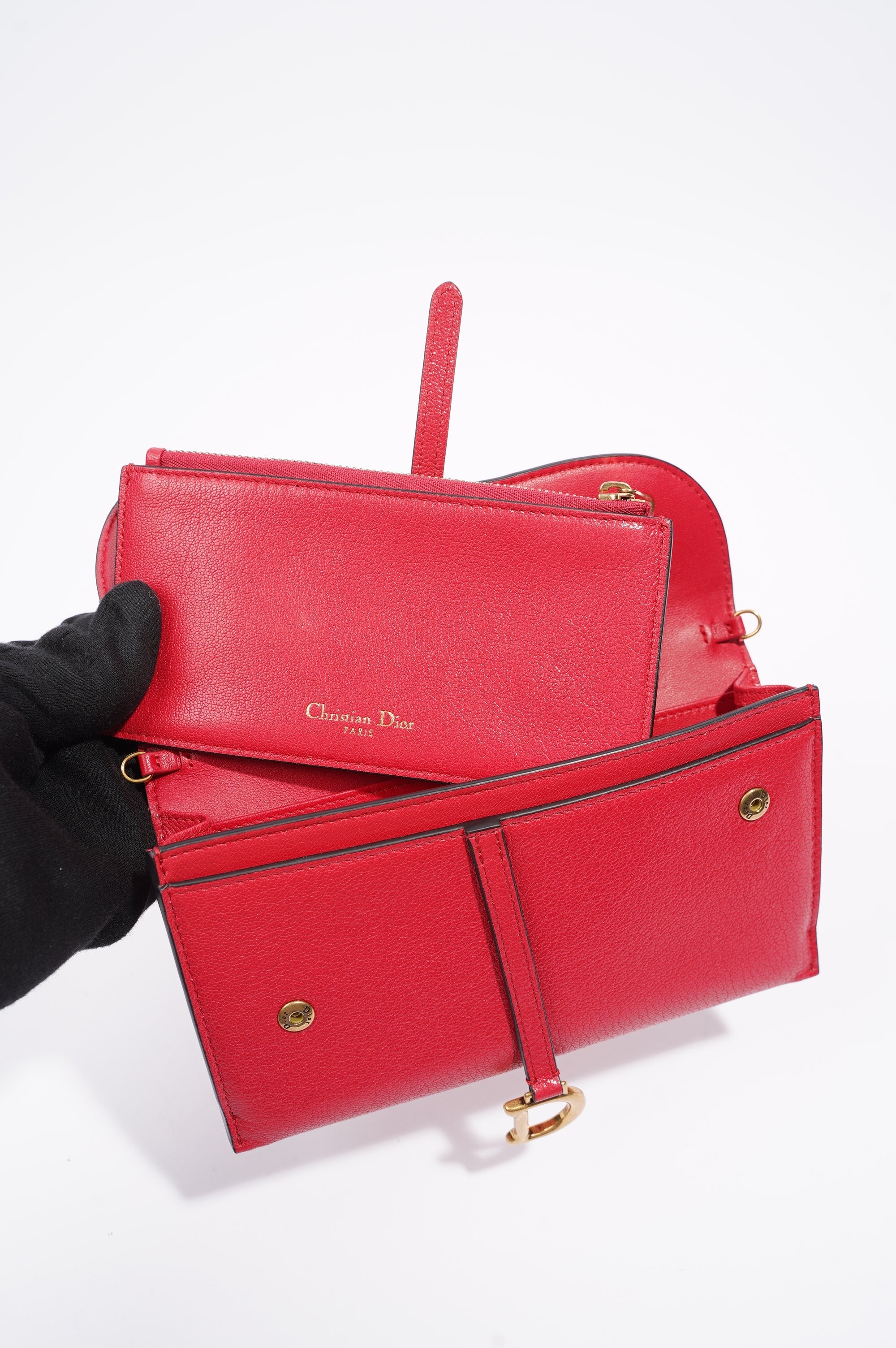 Christian Dior Womens Saddle On Chain Raspberry